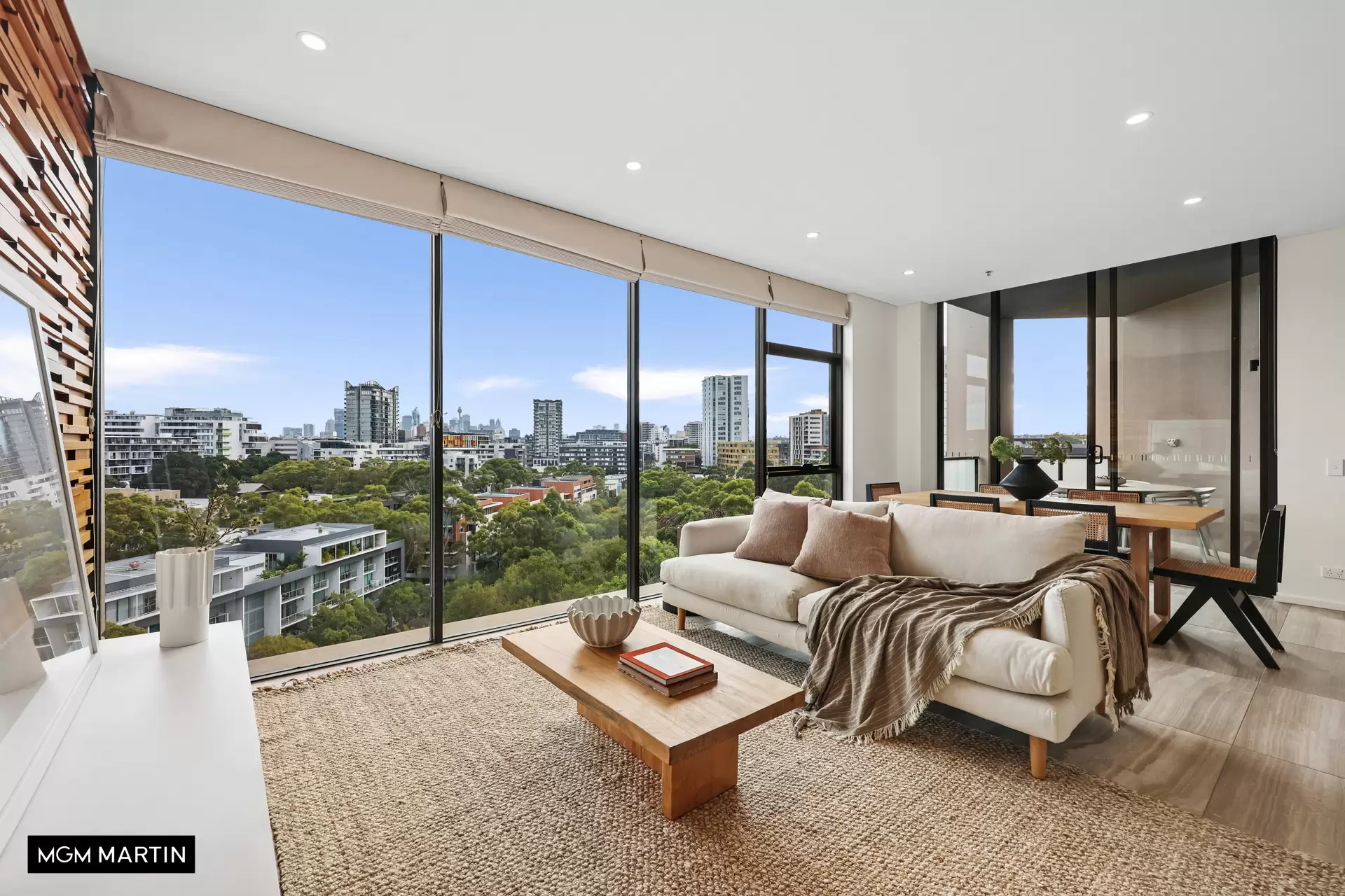 1011/1 Hutchinson Walk, Zetland For Sale by MGM Martin - image 1