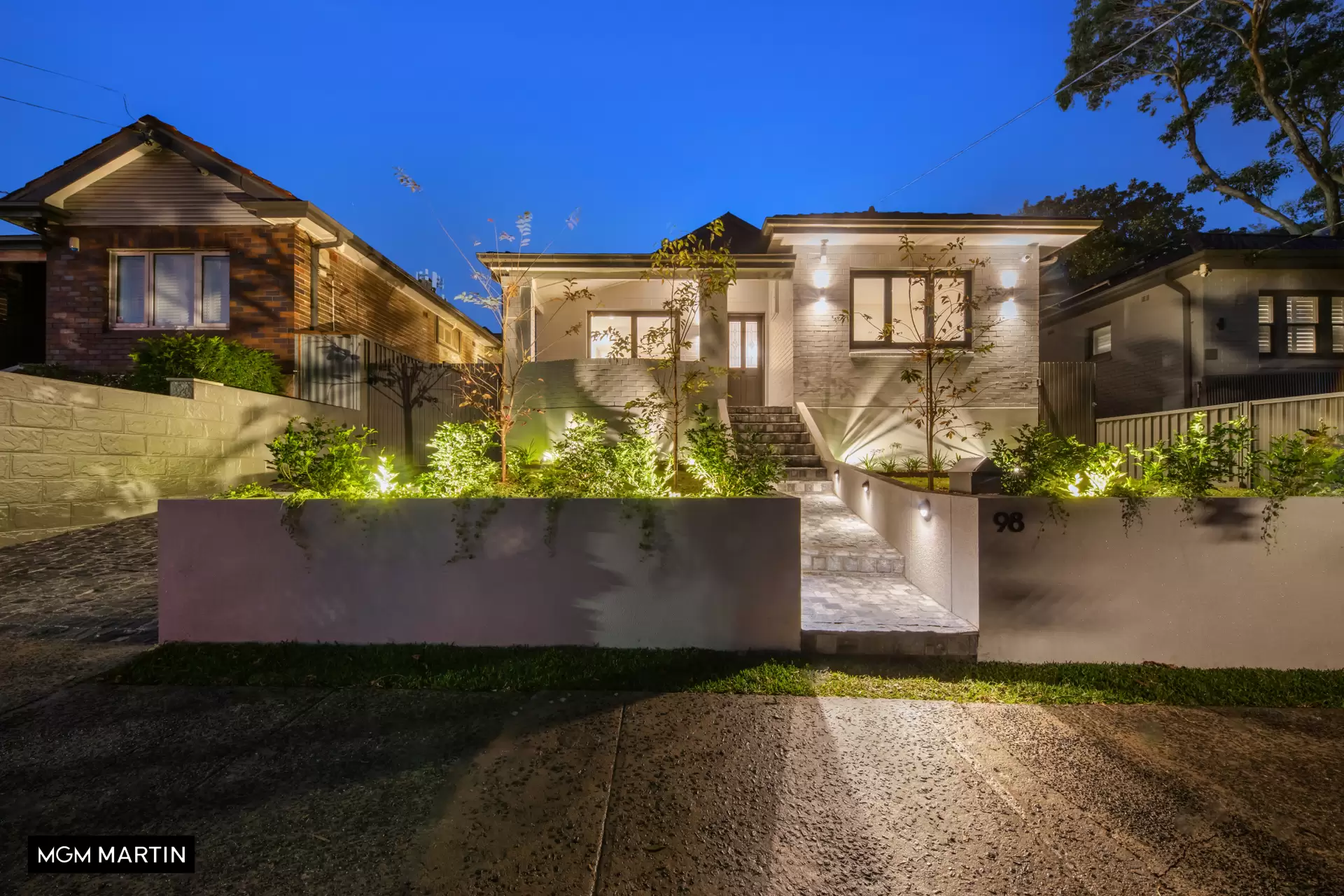 98 Vernon Avenue, Eastlakes Auction by MGM Martin - image 1