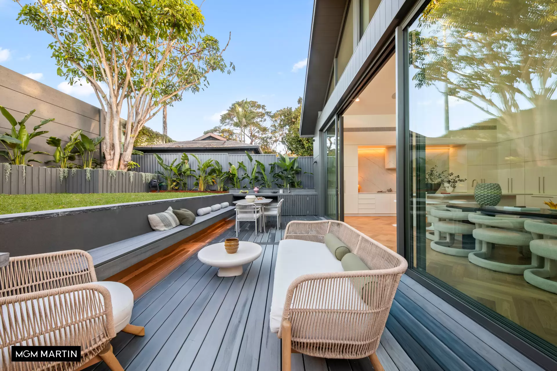 98 Vernon Avenue, Eastlakes Auction by MGM Martin - image 1
