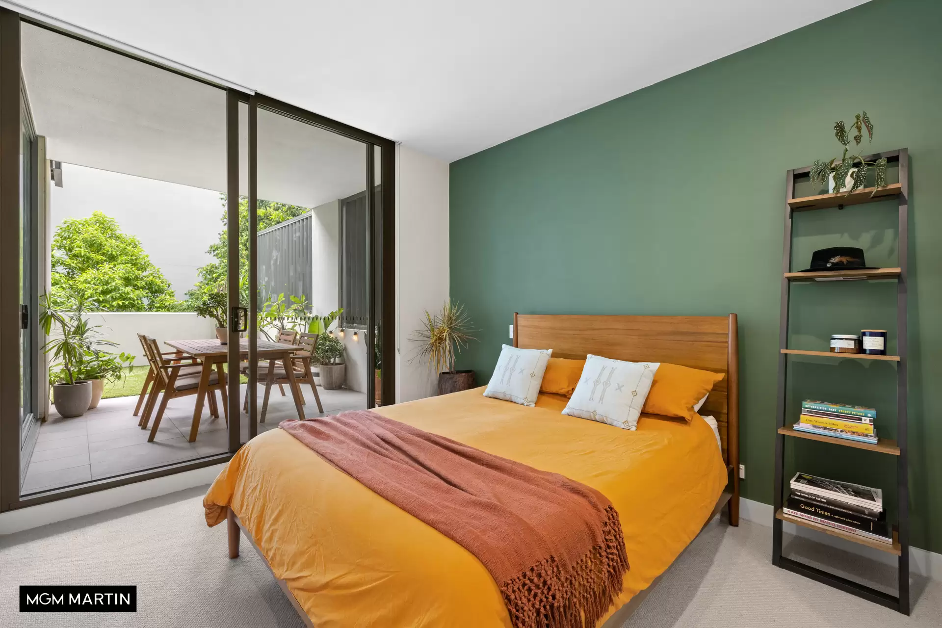 D135/810 Elizabeth Street, Waterloo Sold by MGM Martin - image 1