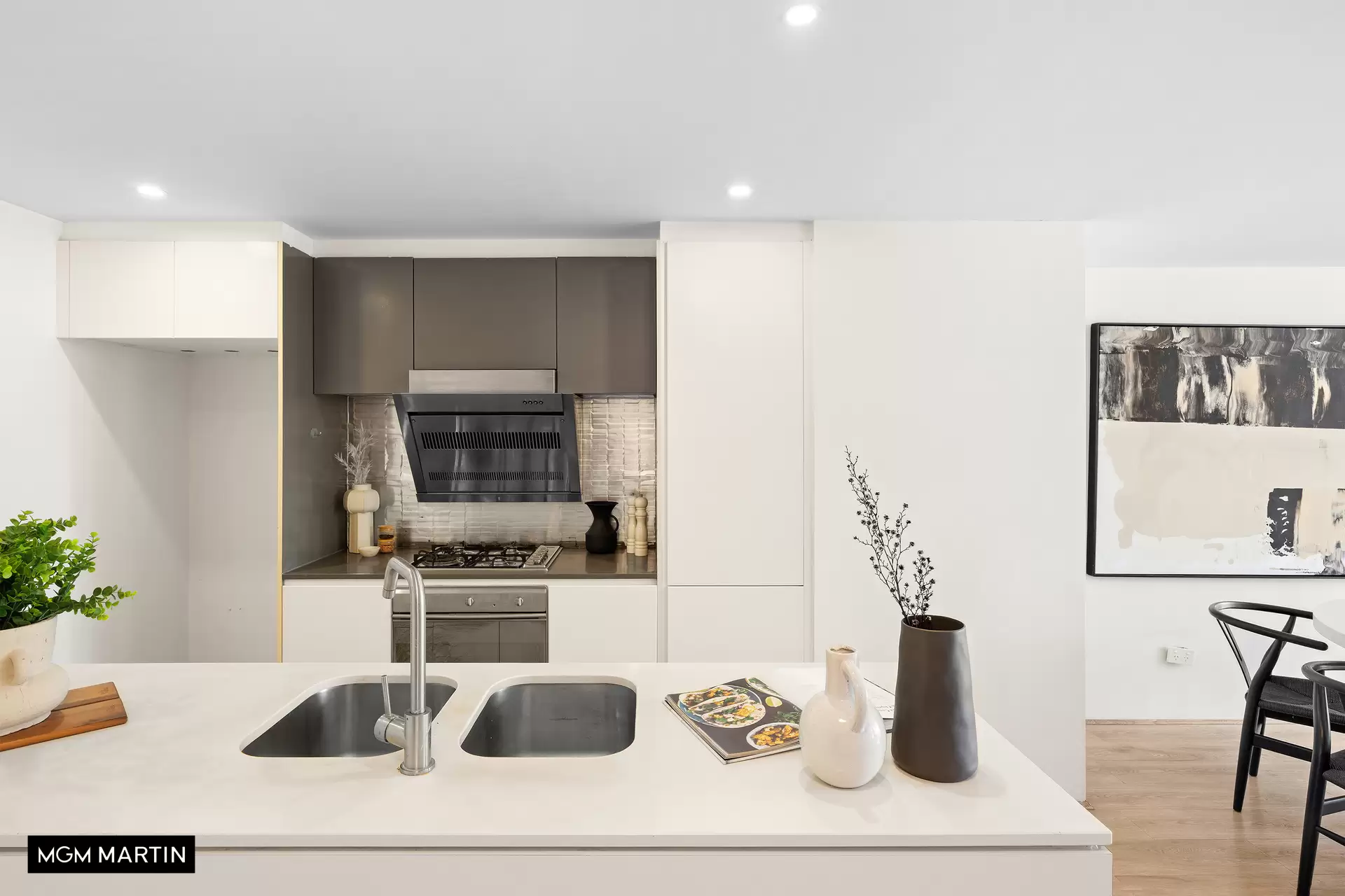 69/2 Levy Walk, Zetland Sold by MGM Martin - image 1