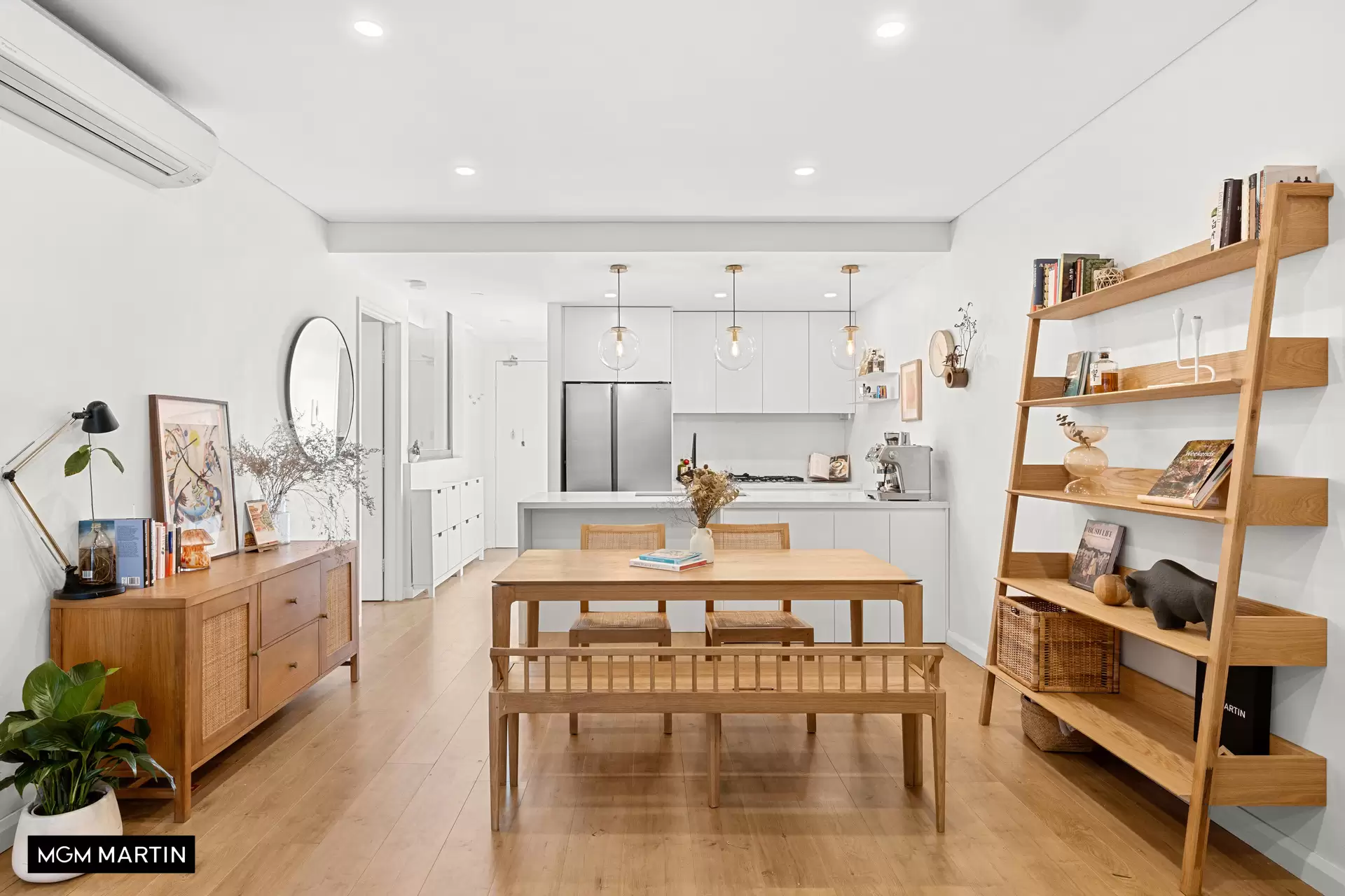 634/7 Defries Avenue, Zetland Sold by MGM Martin - image 1