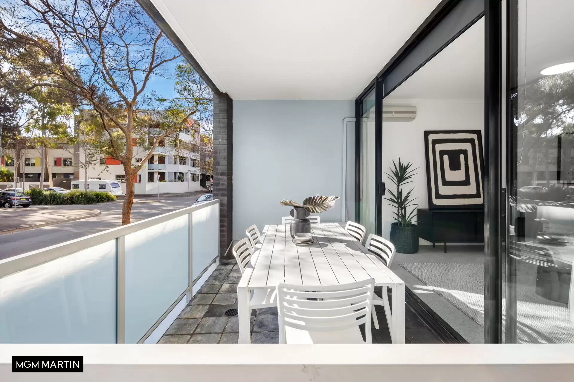 1/6b  Grandstand Parade, Zetland Sold by MGM Martin - image 1