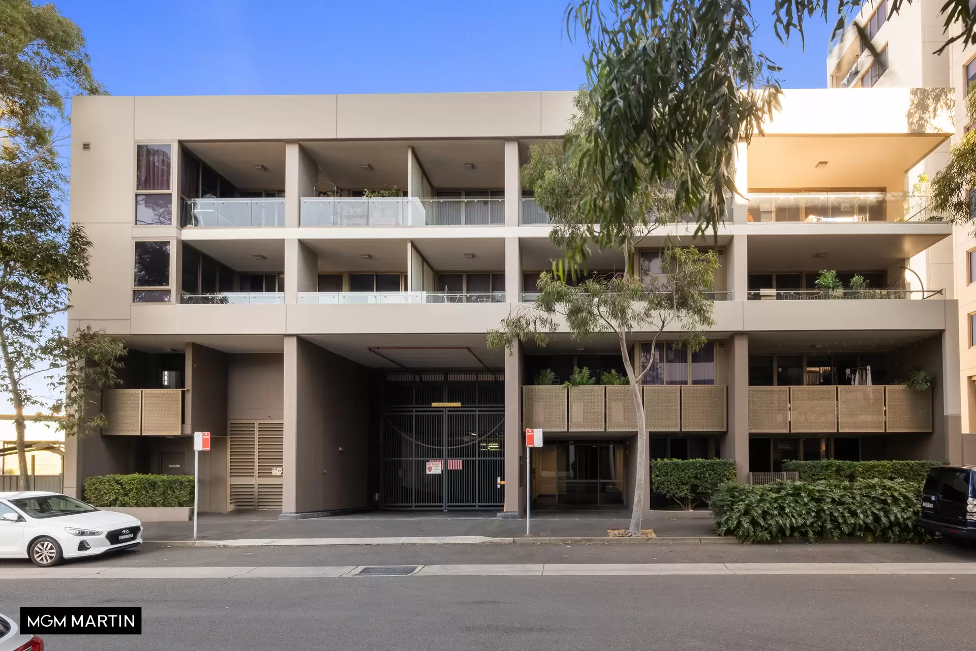 151/1 Kirby Walk, Zetland Sold by MGM Martin - image 1