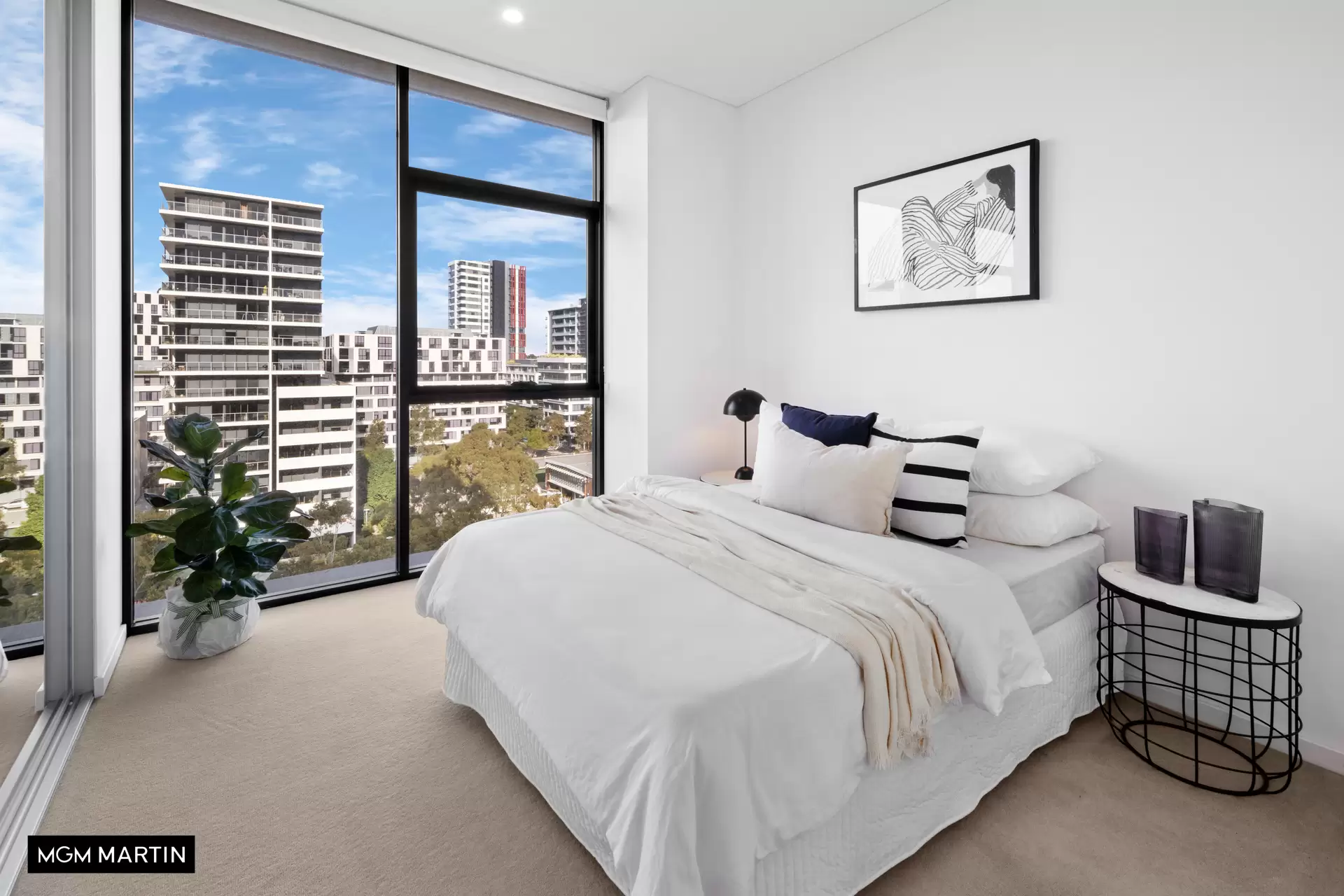 901/3 George Julius Avenue, Zetland Sold by MGM Martin - image 1