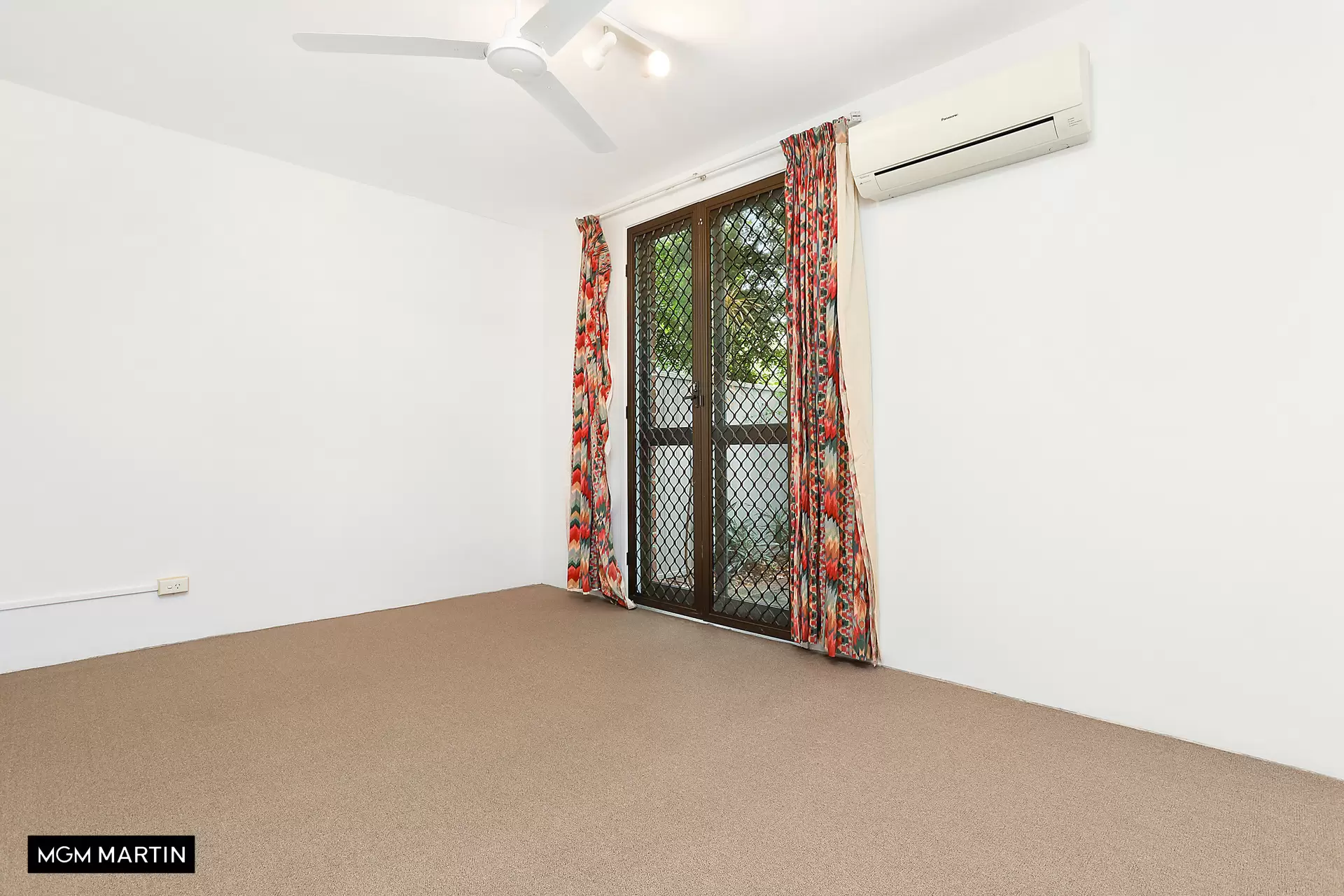 8/60 City Road, Chippendale Leased by MGM Martin - image 1