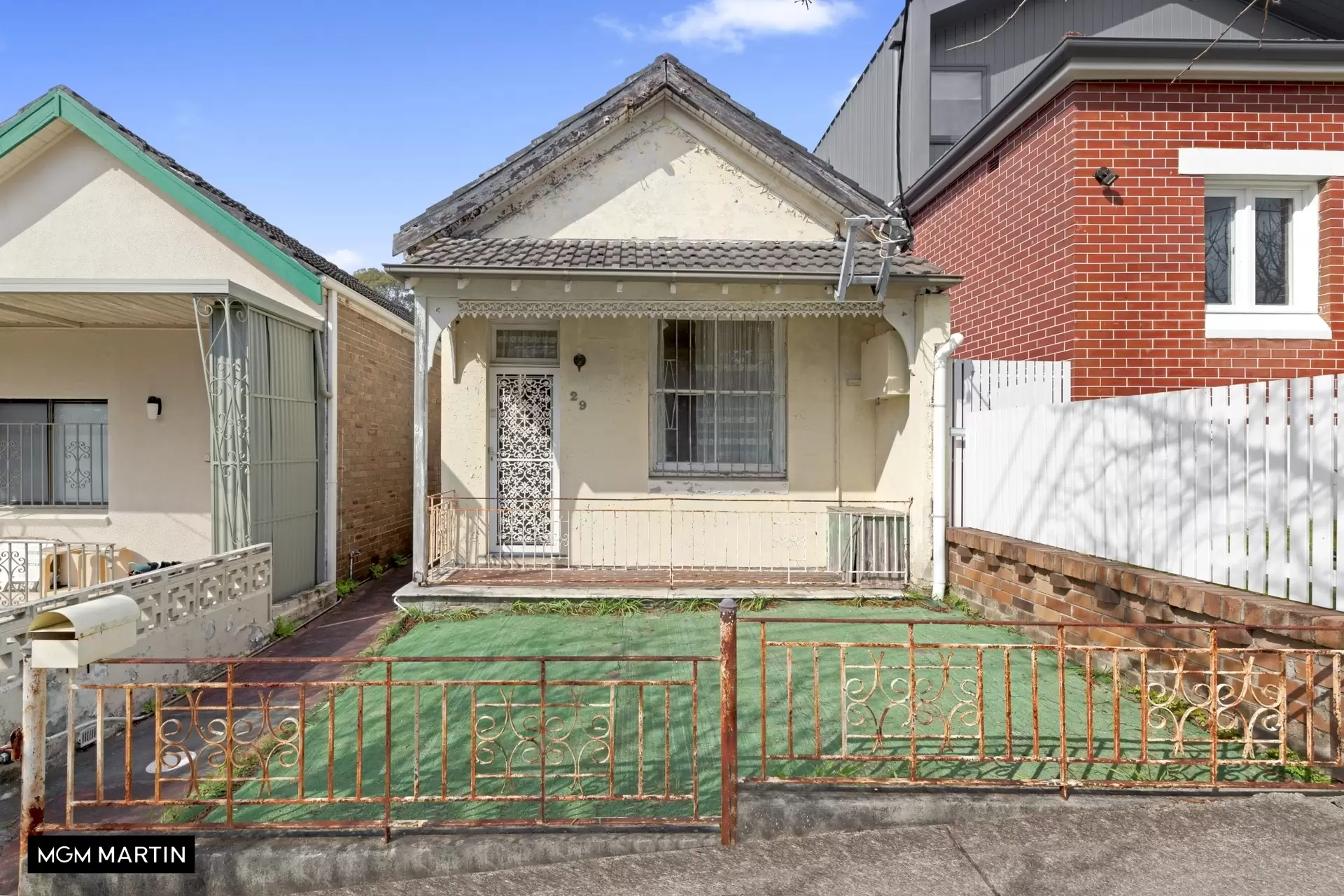 29  Castle Street, Randwick Sold by MGM Martin - image 1
