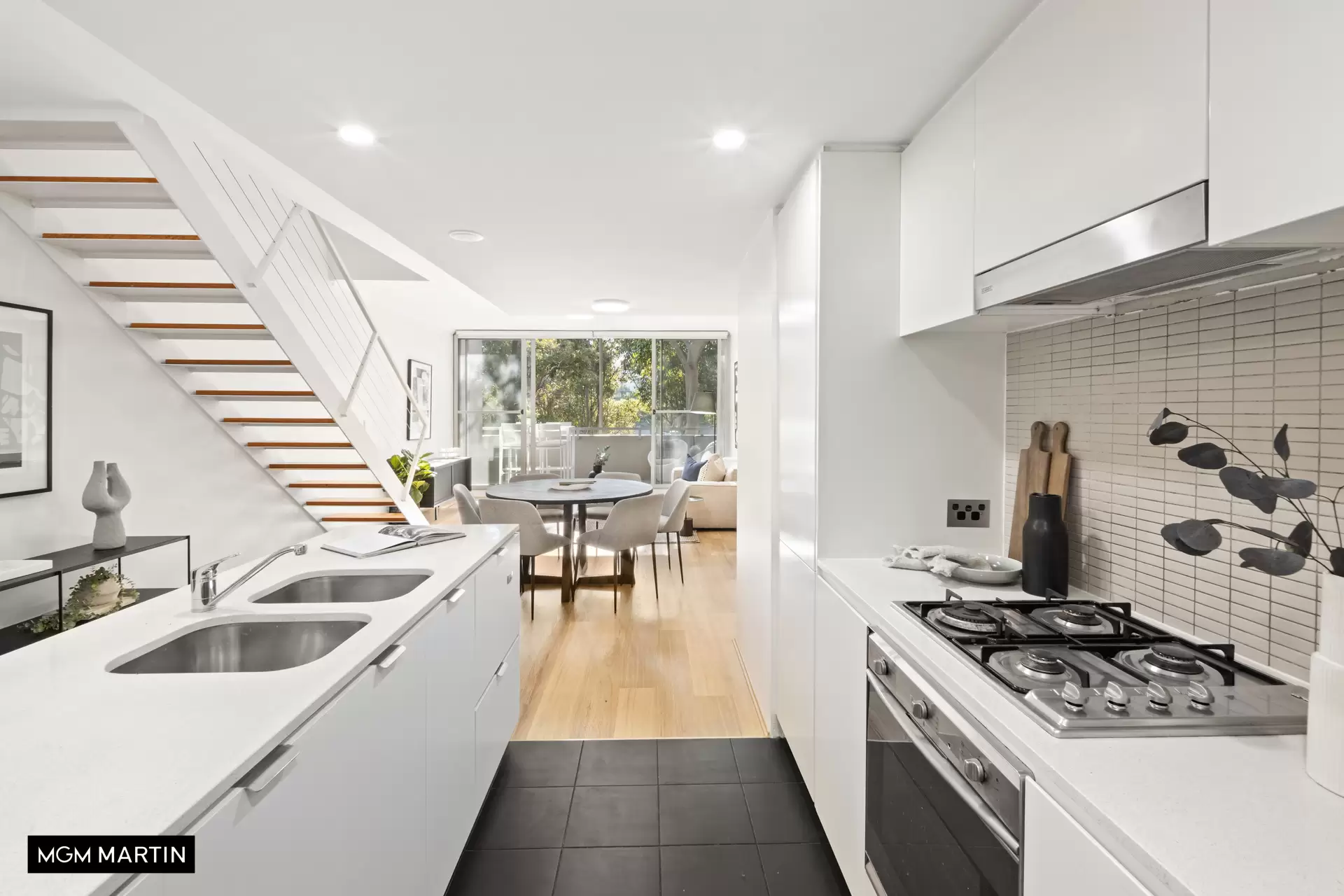 10/2 Levy Walk, Zetland Sold by MGM Martin - image 1