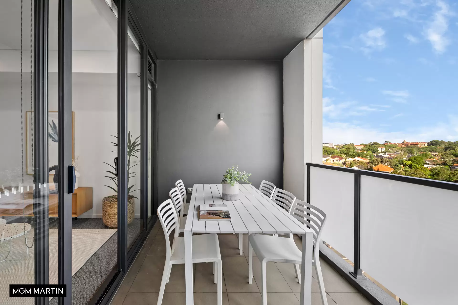760/2 Cooper Place, Zetland Sold by MGM Martin - image 1