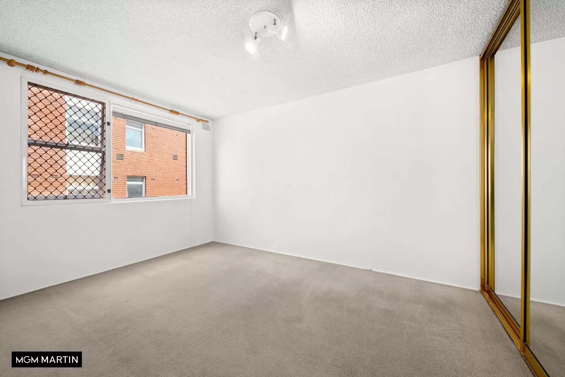 6/295 Gardeners Road, Eastlakes Sold by MGM Martin - image 1
