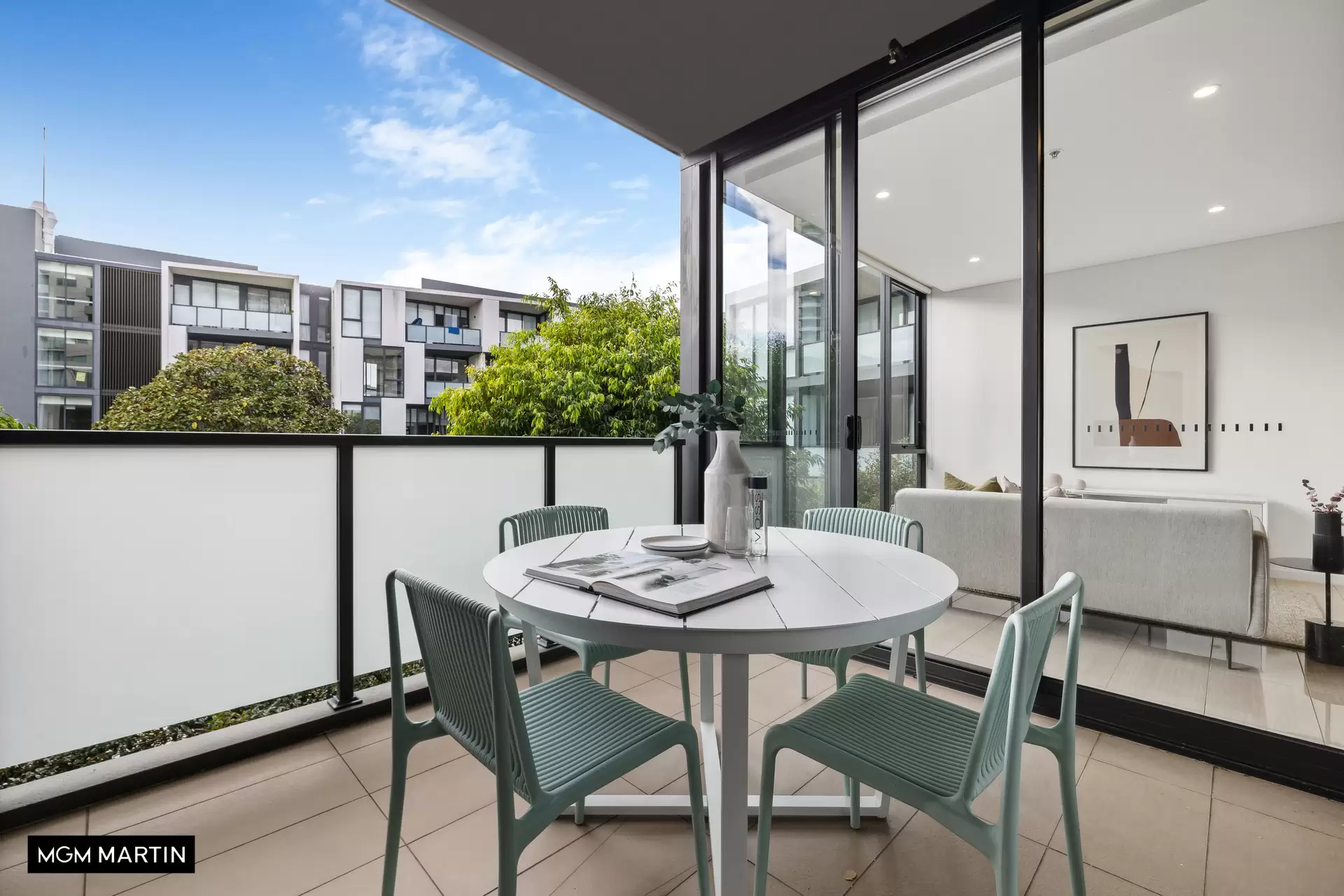 744/2C Defries Avenue, Zetland Sold by MGM Martin - image 1