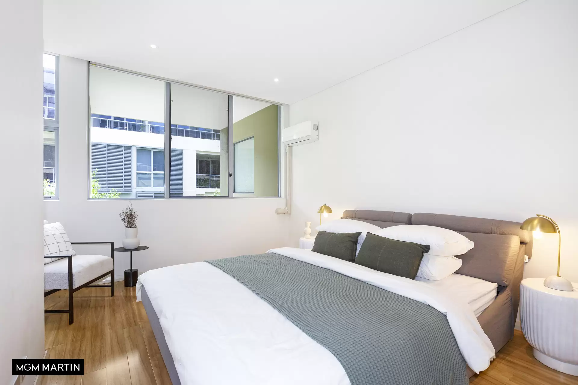 129/635 Gardeners Road, Mascot Sold by MGM Martin - image 1