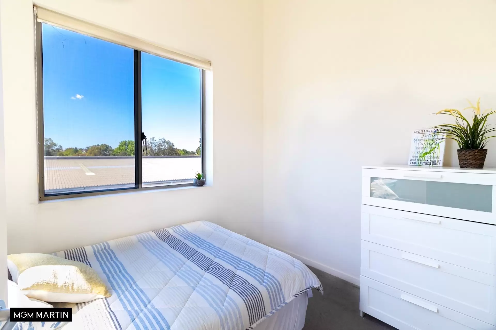 90/20 Eve Street, Erskineville Sold by MGM Martin - image 1