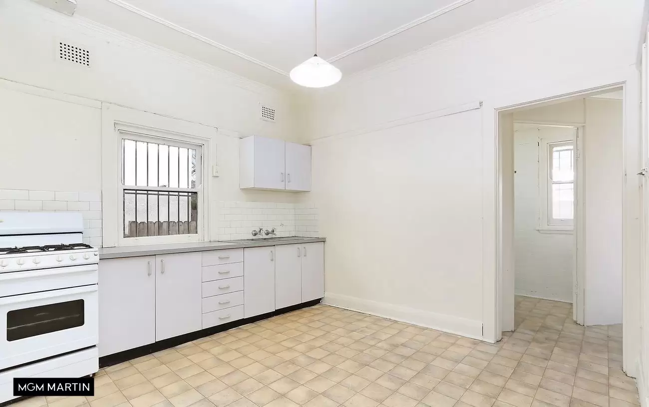 2/7 Hugh Street, Ashfield Leased by MGM Martin - image 1