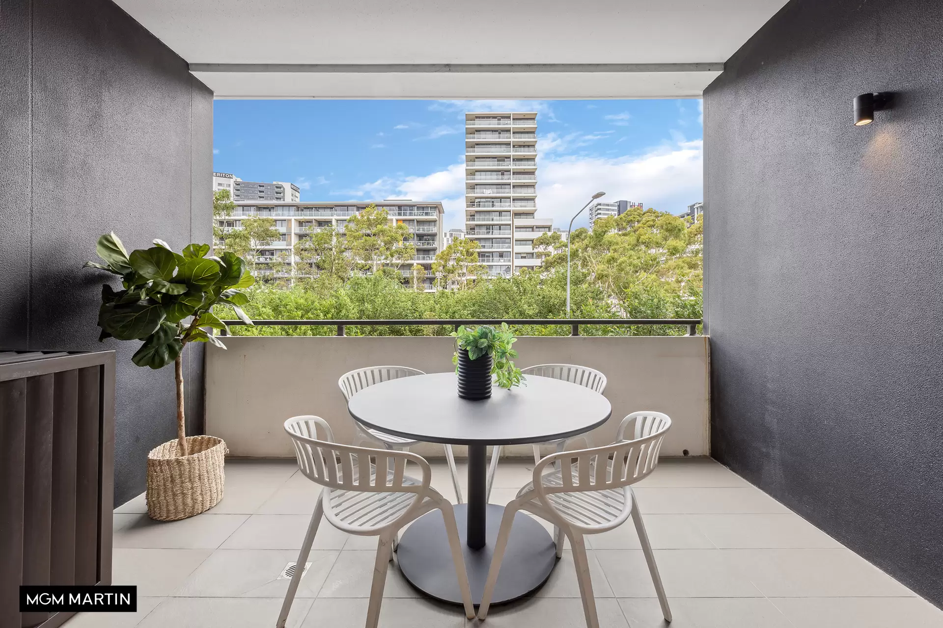 201/3 George Julius Avenue, Zetland Sold by MGM Martin - image 1