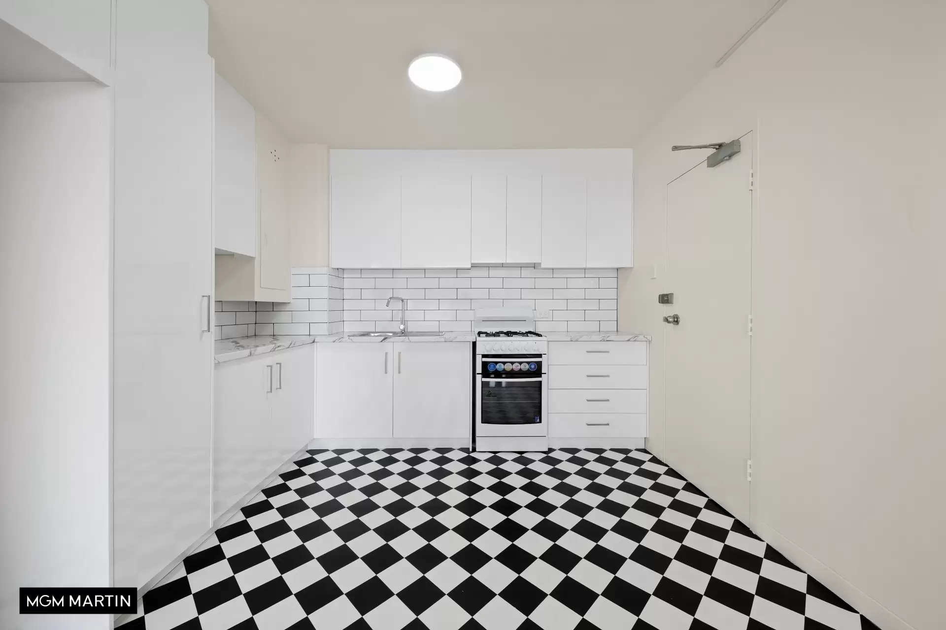 6/297 Gardeners Road, Eastlakes Sold by MGM Martin - image 1