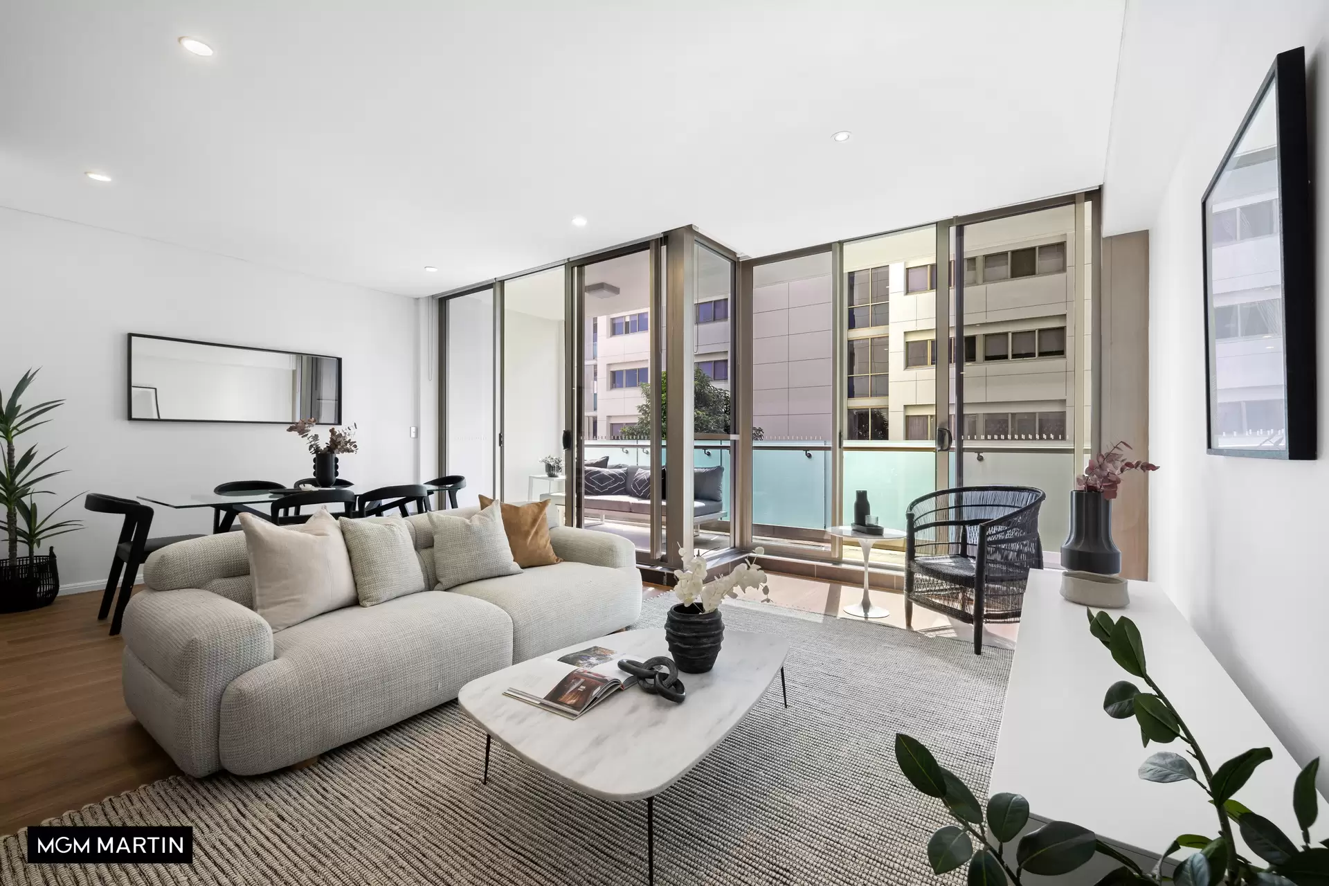 231/11 Victoria Park Parade, Zetland Sold by MGM Martin - image 1