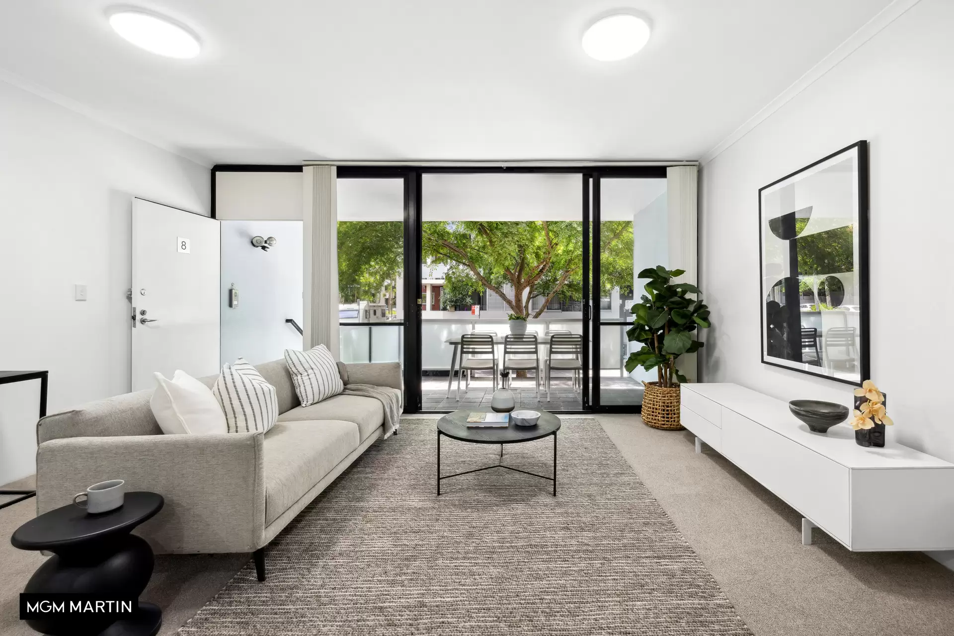8/6B Grandstand Parade, Zetland Sold by MGM Martin - image 1