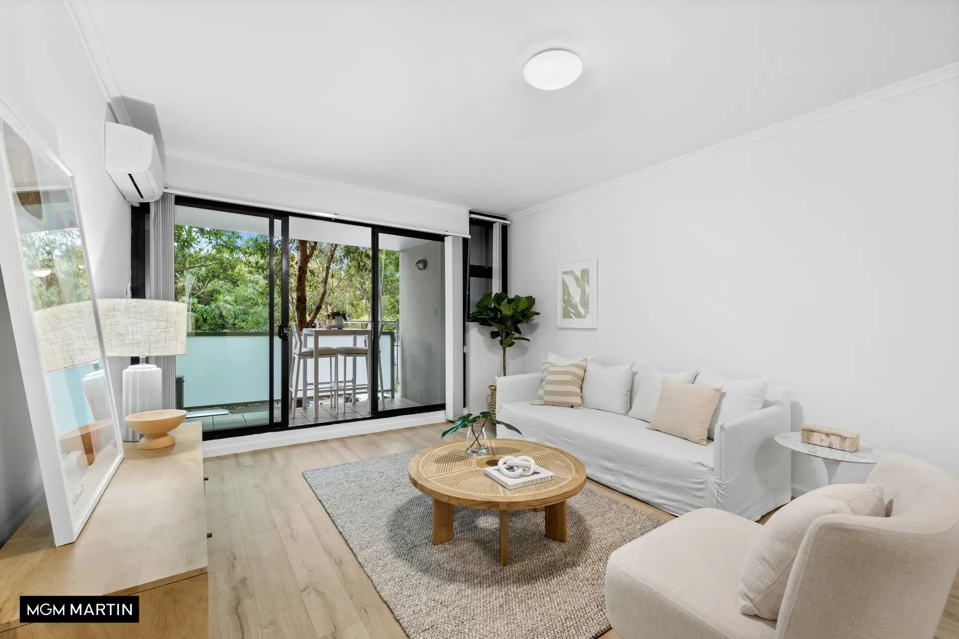 16/2 Hutchinson Walk, Zetland Sold by MGM Martin - image 1