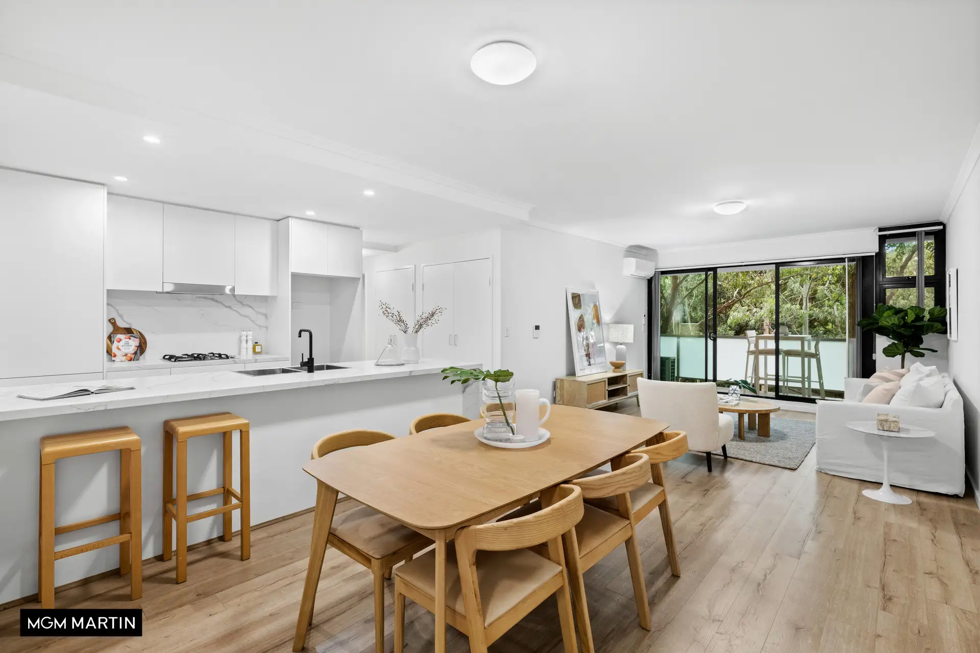 16/2 Hutchinson Walk, Zetland Sold by MGM Martin - image 1