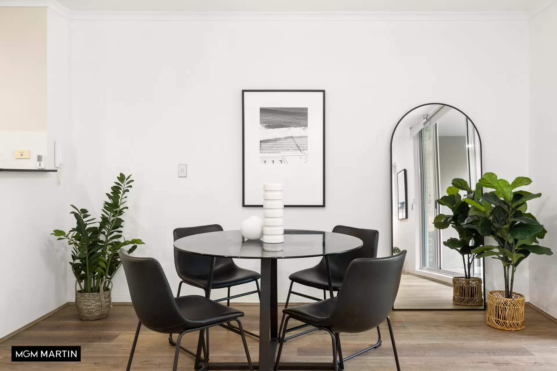 17/4 Gillespie Avenue, Alexandria Sold by MGM Martin - image 1