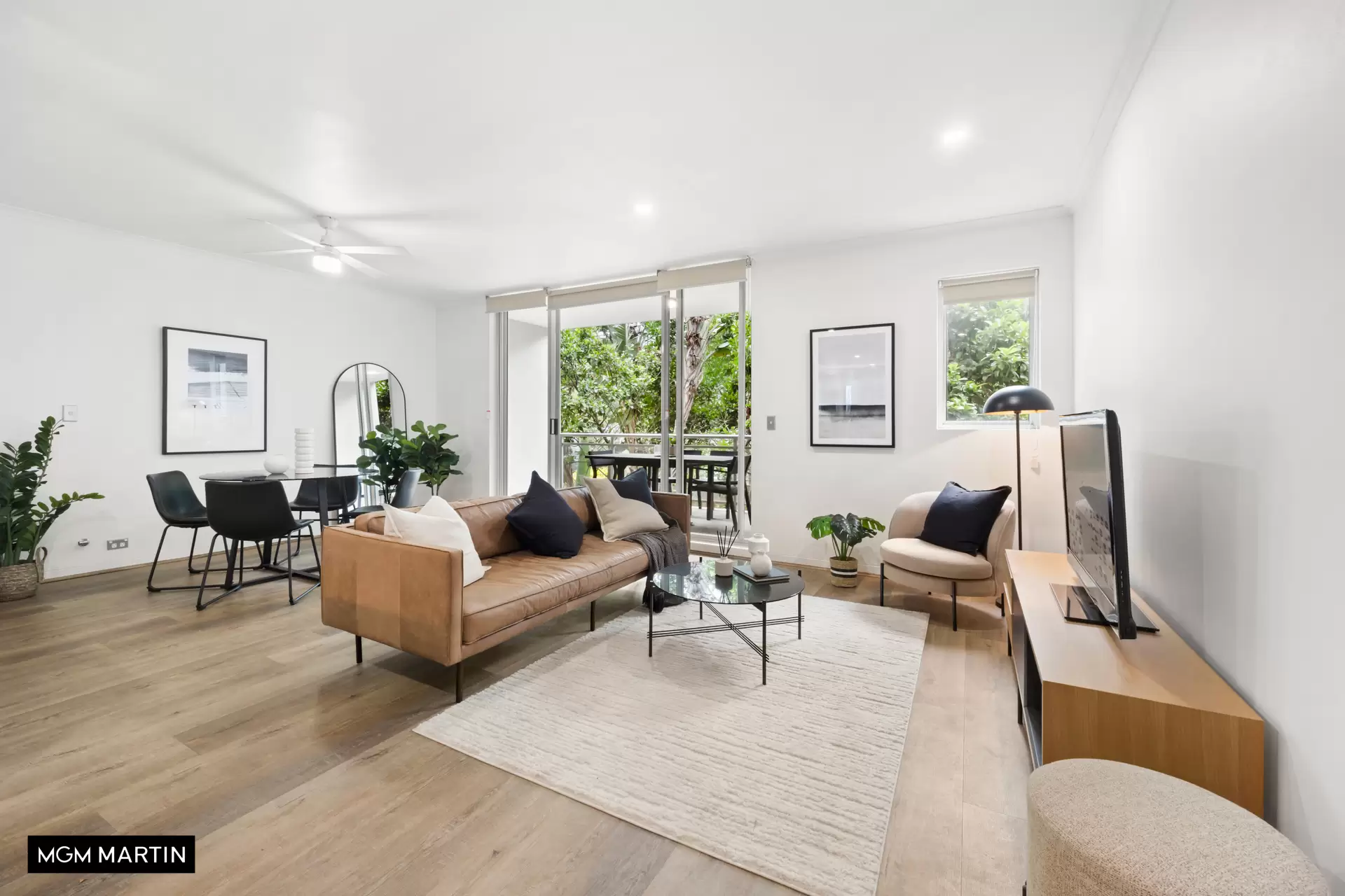 17/4 Gillespie Avenue, Alexandria Sold by MGM Martin - image 1