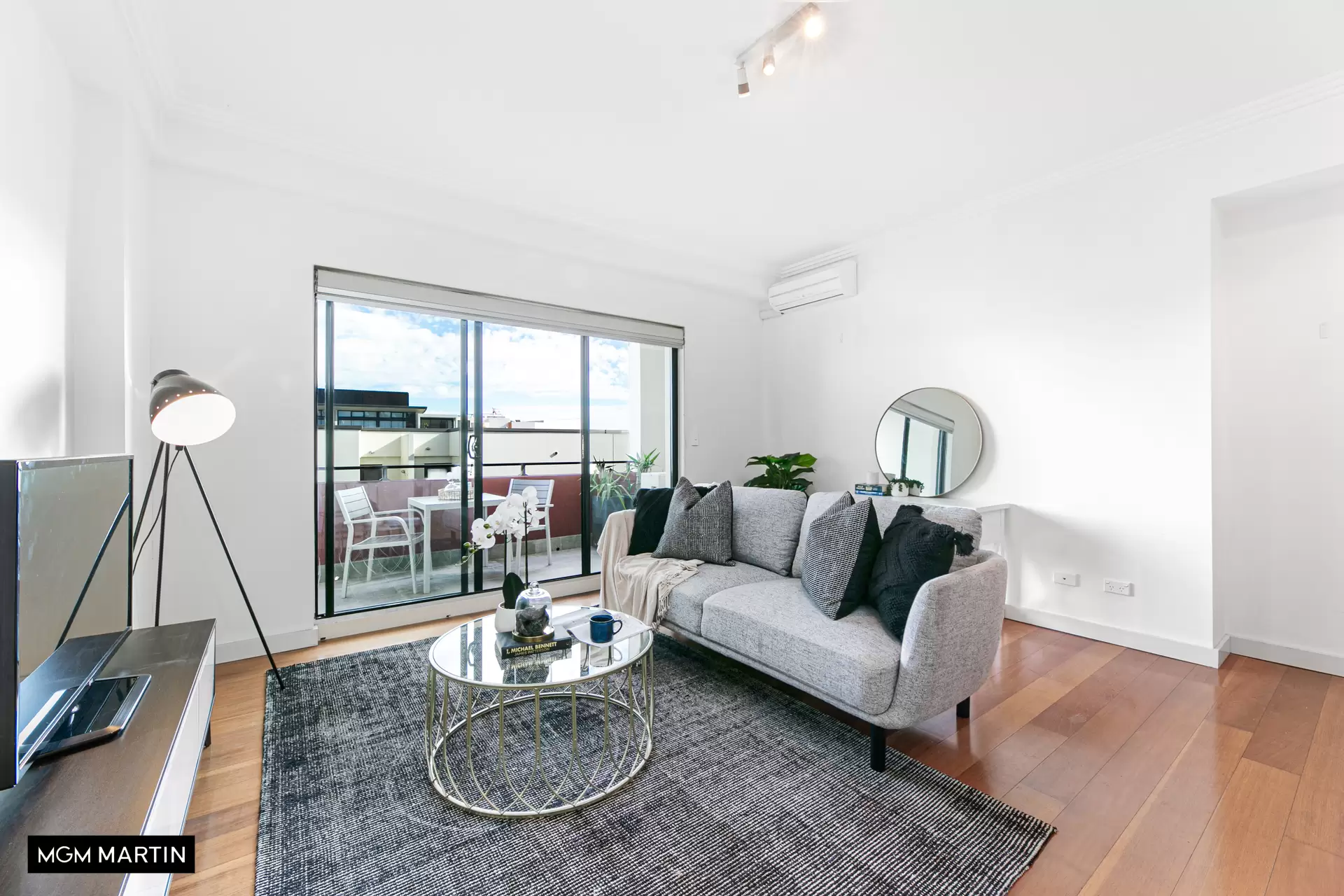 504/282-288 Botany Road, Alexandria Leased by MGM Martin - image 1