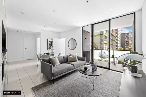 324/1 Hutchinson Walk, Zetland Sold by MGM Martin