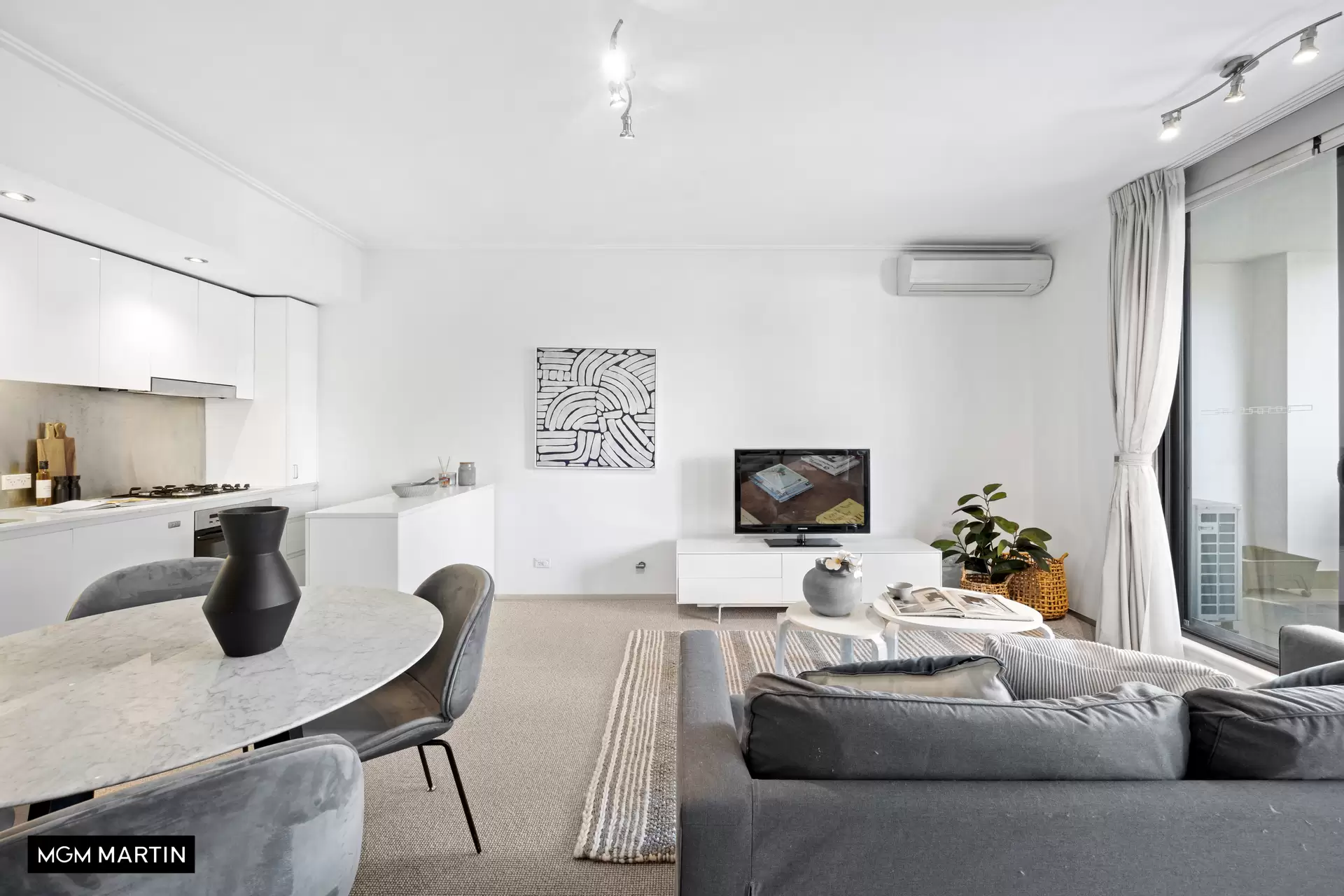 A407/11 Hunter Street, Waterloo Sold by MGM Martin - image 1