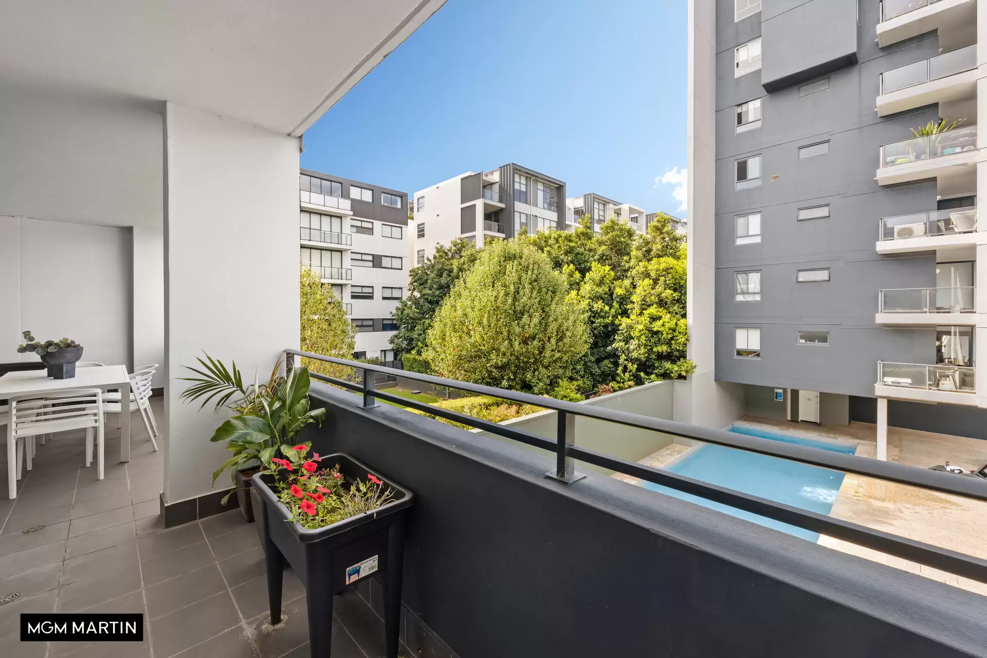 A407/11 Hunter Street, Waterloo Sold by MGM Martin - image 1