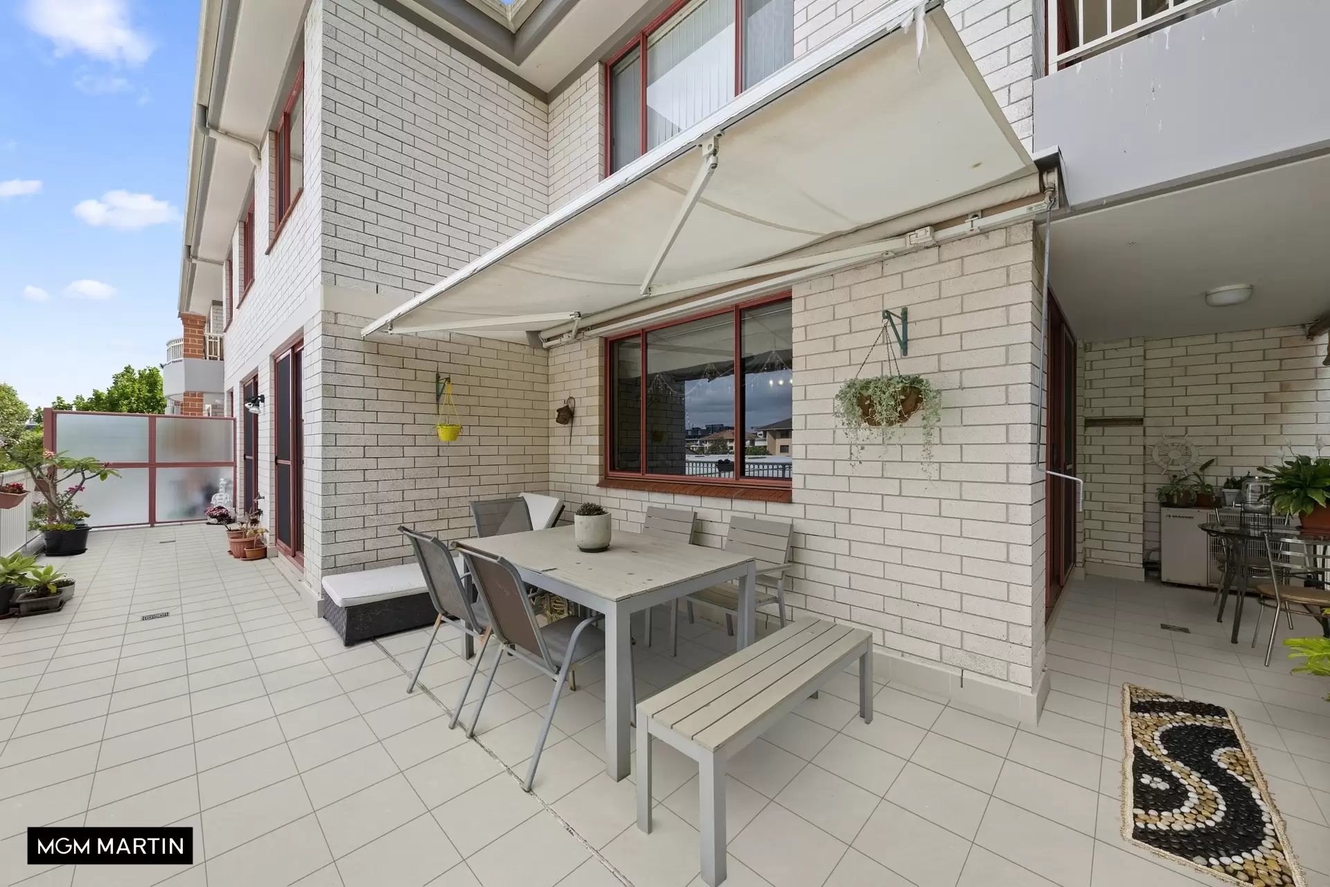 431/83-93 Dalmeny Avenue, Rosebery Sold by MGM Martin - image 1