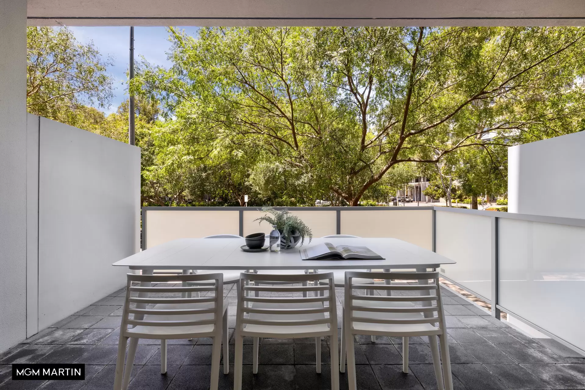 61/5B Victoria Park Parade, Zetland Sold by MGM Martin - image 1