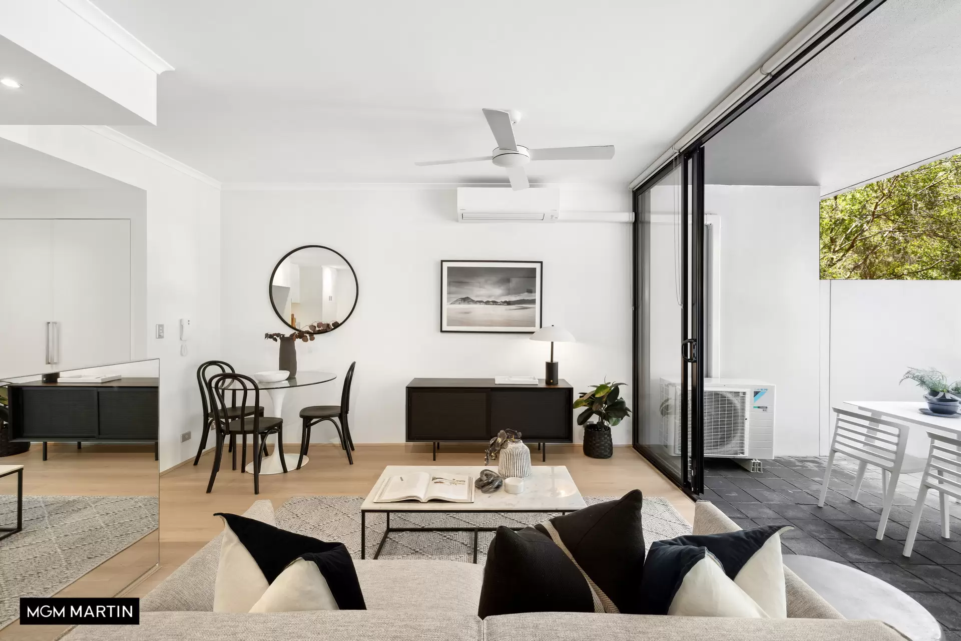 61/5B Victoria Park Parade, Zetland Sold by MGM Martin - image 1