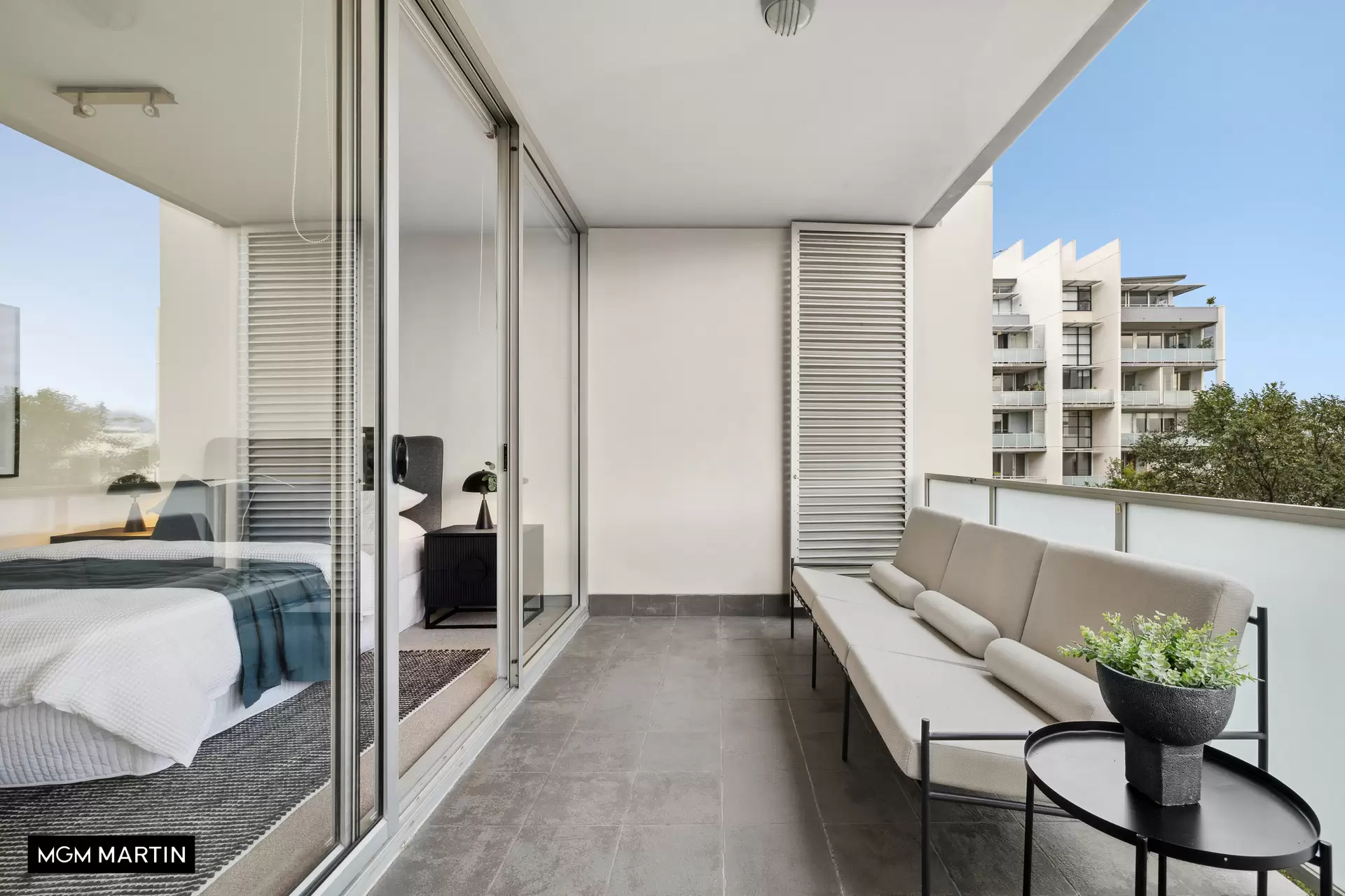 90/37 Morley Avenue, Rosebery Sold by MGM Martin - image 1