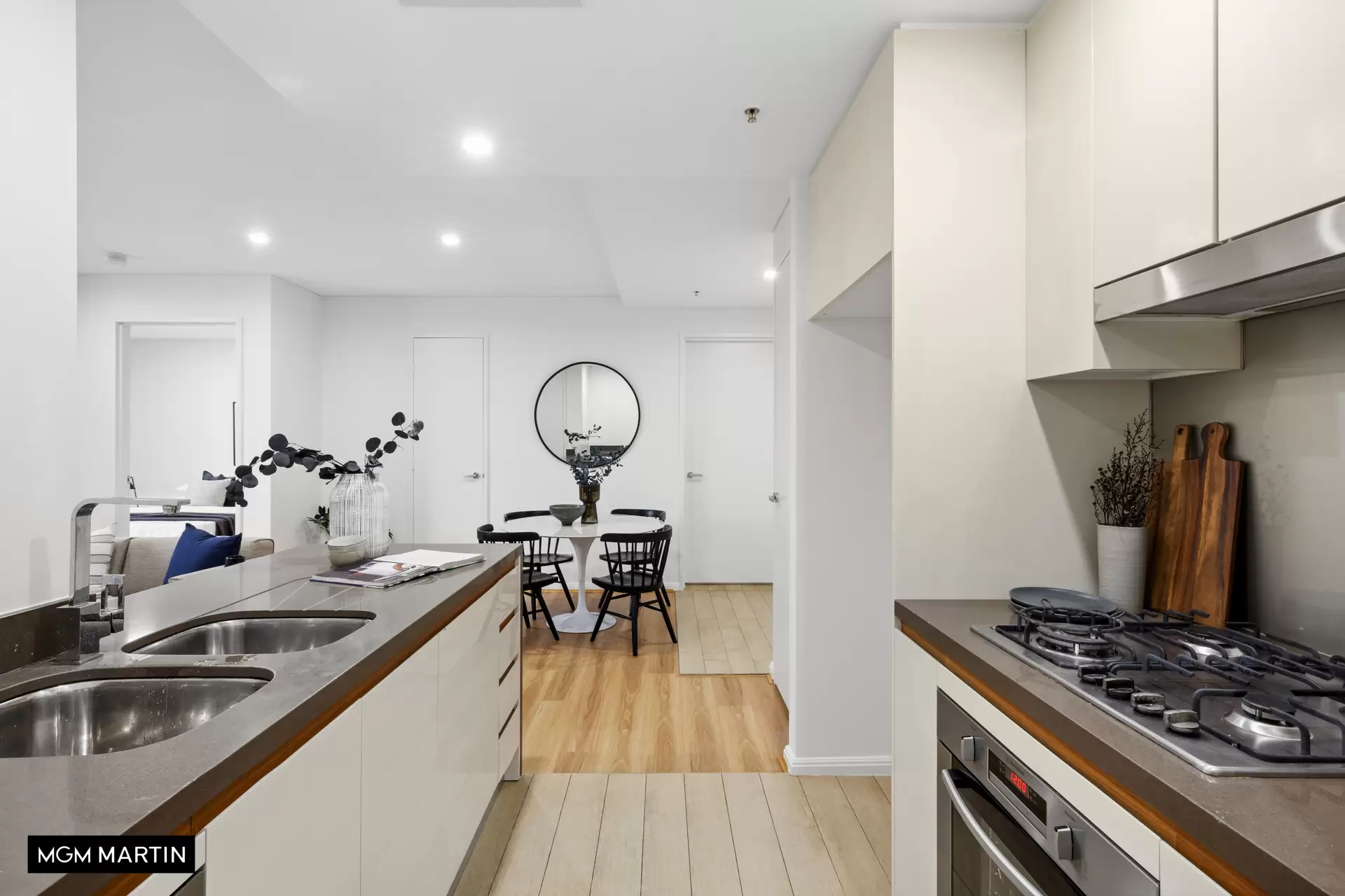 241/12 Victoria Park Parade, Zetland Sold by MGM Martin - image 1
