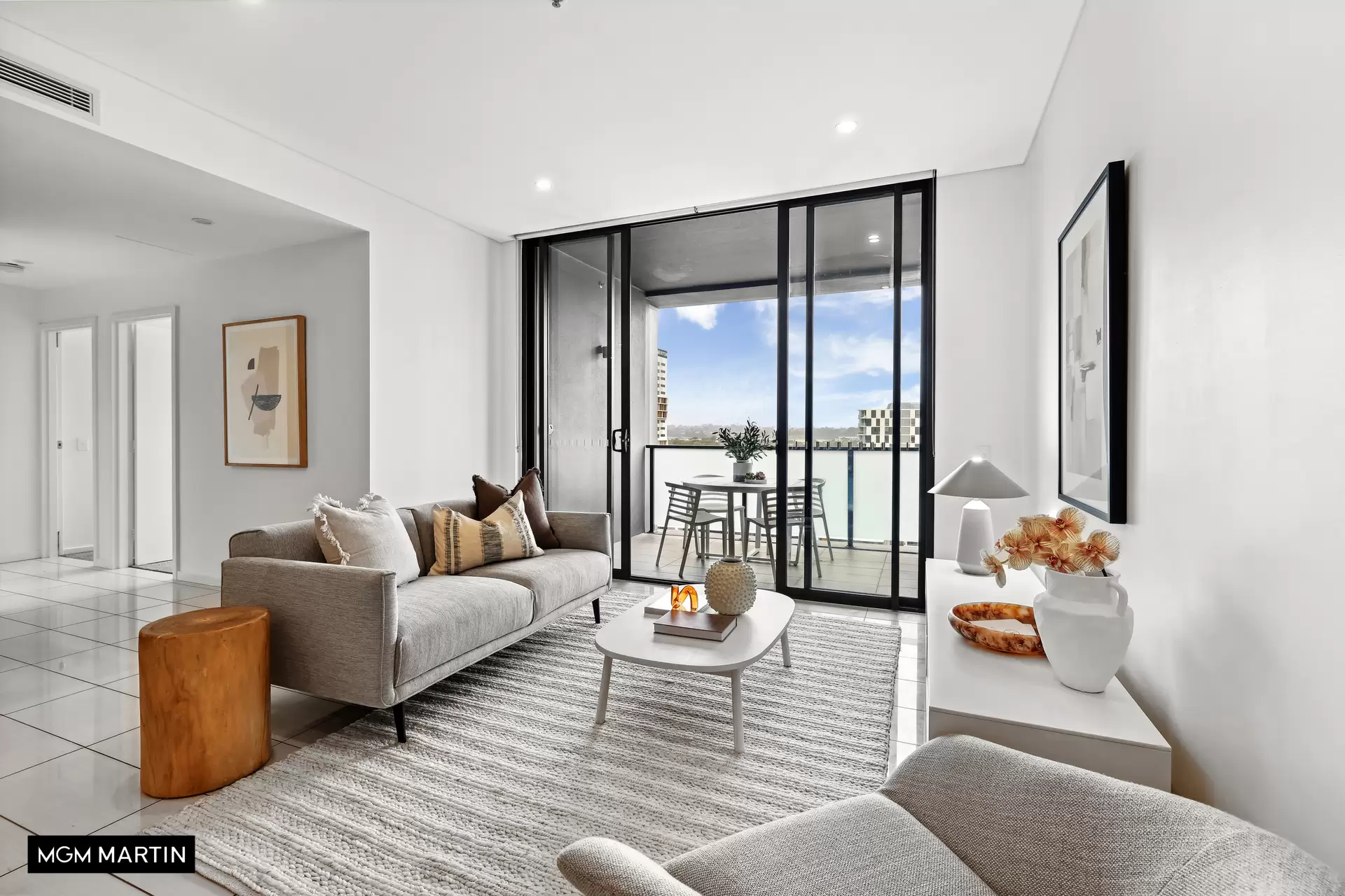 1202/3 George Julius Avenue, Zetland Sold by MGM Martin - image 1