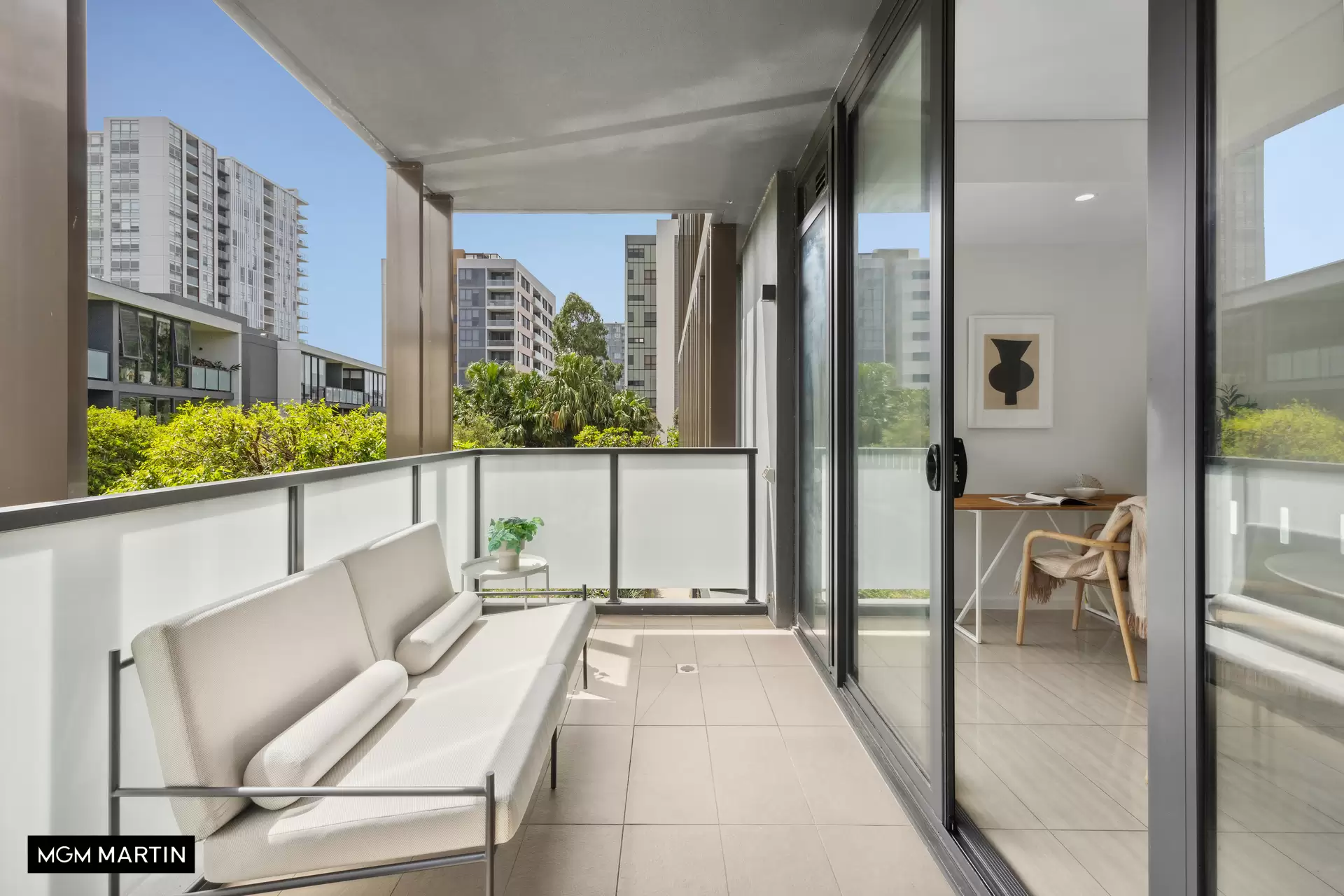 723/2B Defries Avenue, Zetland Sold by MGM Martin - image 1