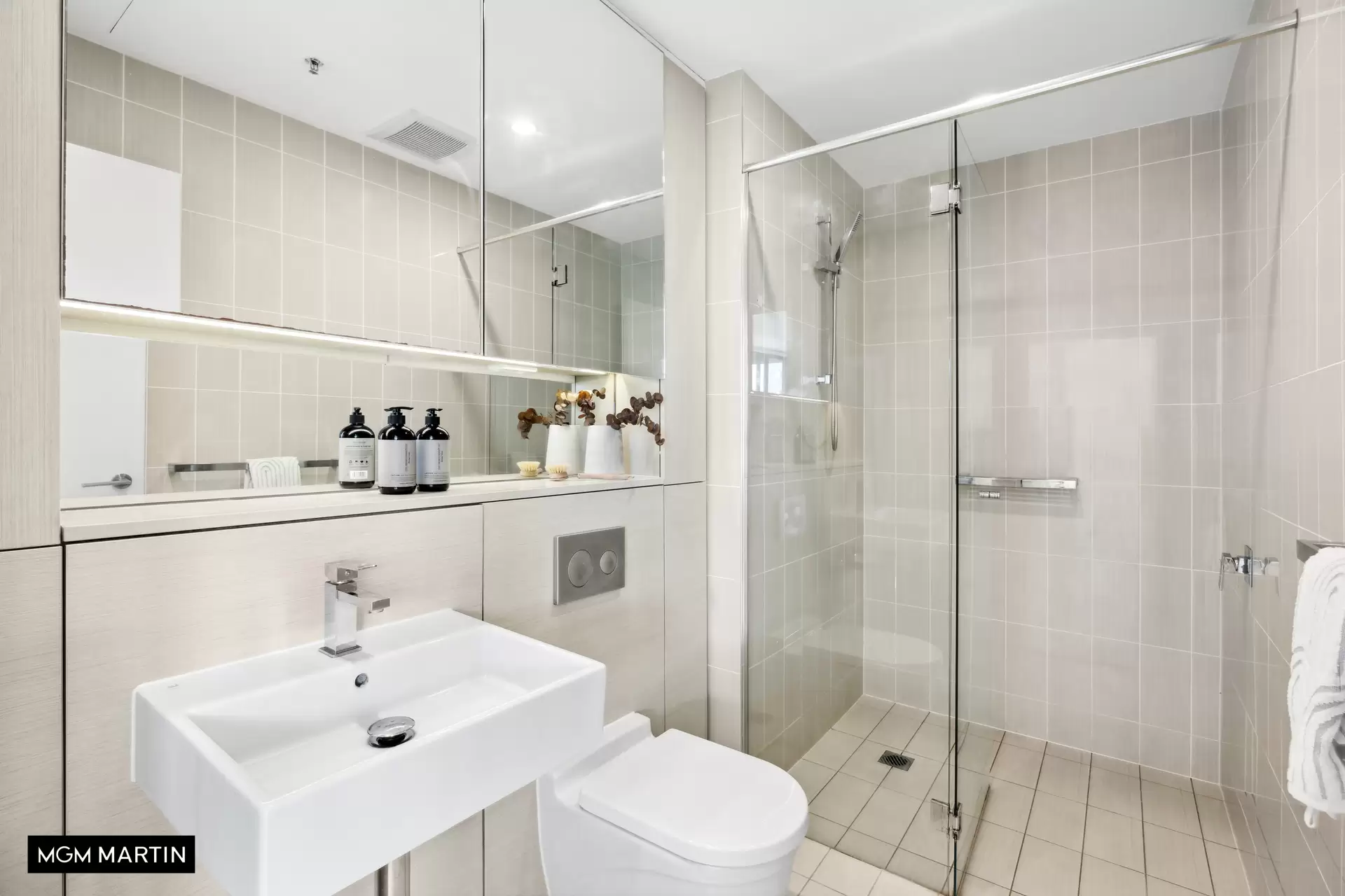 723/2B Defries Avenue, Zetland Sold by MGM Martin - image 1