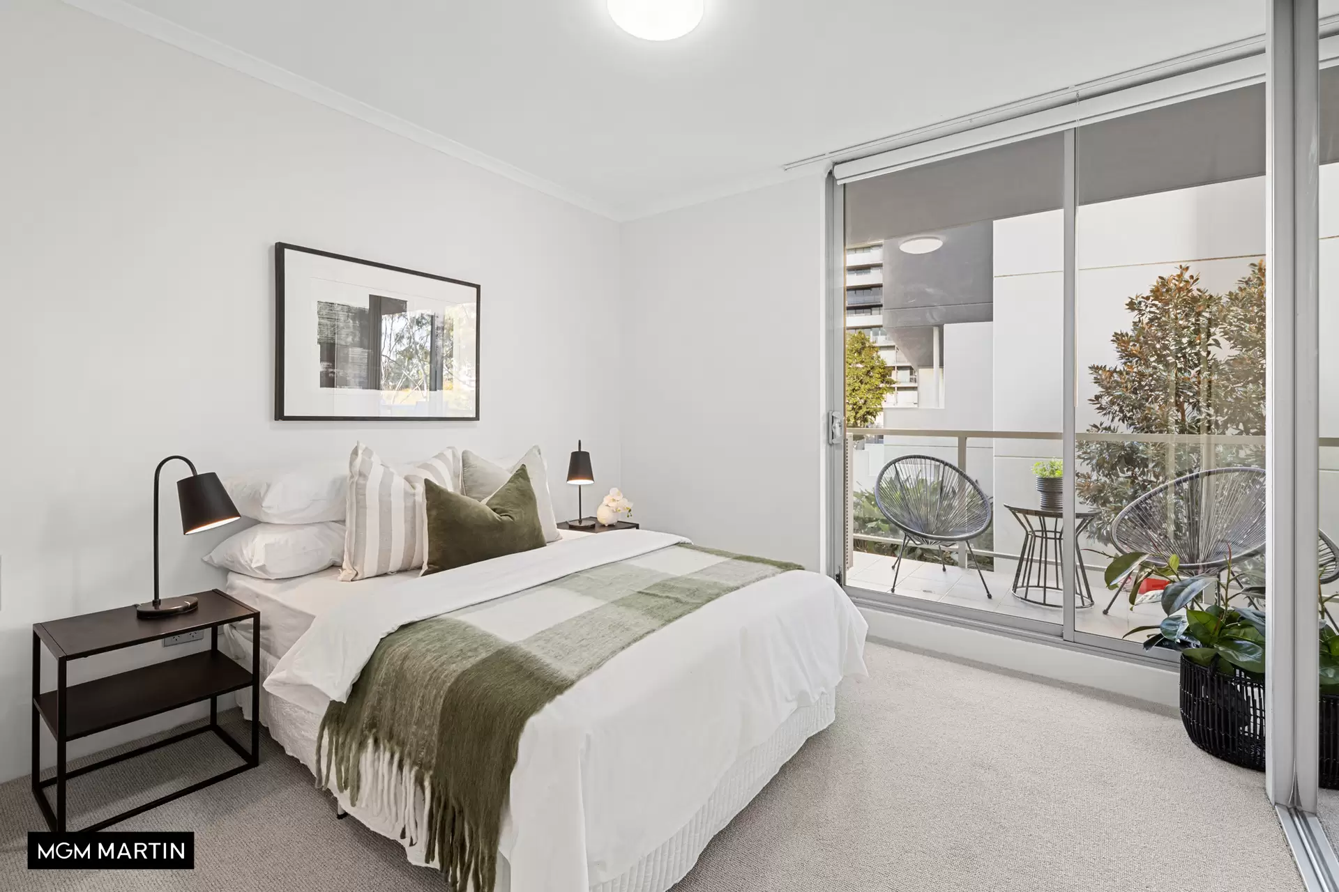 23/2 Hutchinson Walk, Zetland Leased by MGM Martin - image 1