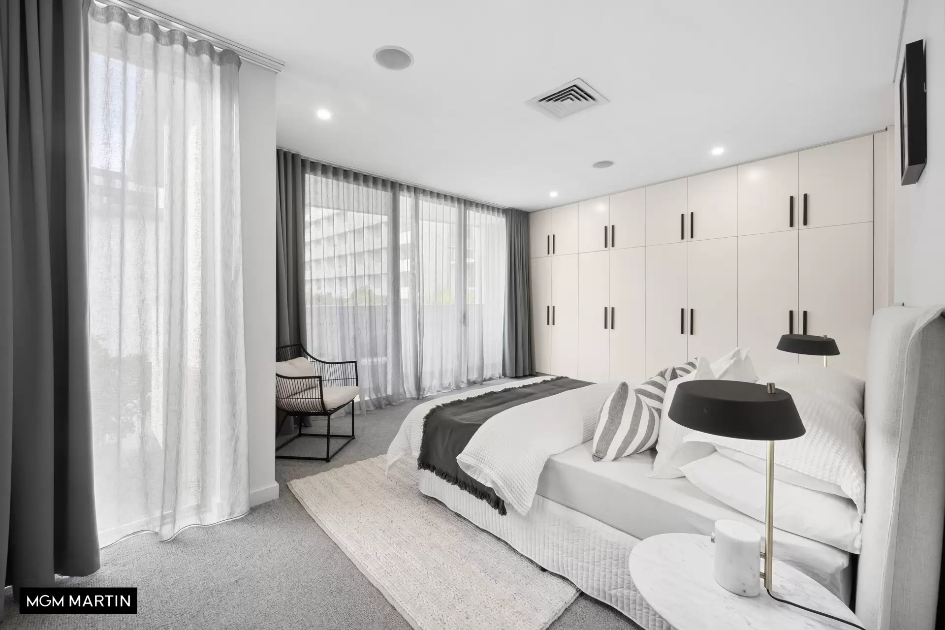 4G Wolseley Grove, Zetland Sold by MGM Martin - image 1