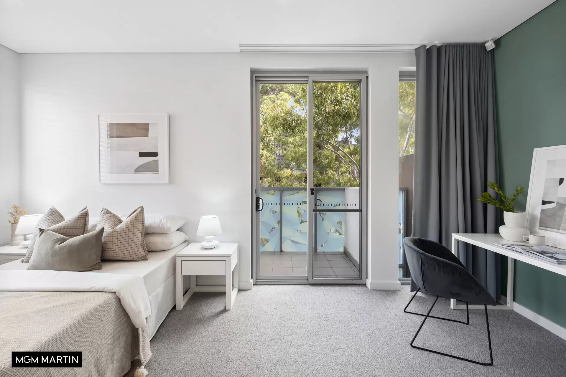 4G Wolseley Grove, Zetland Sold by MGM Martin - image 1
