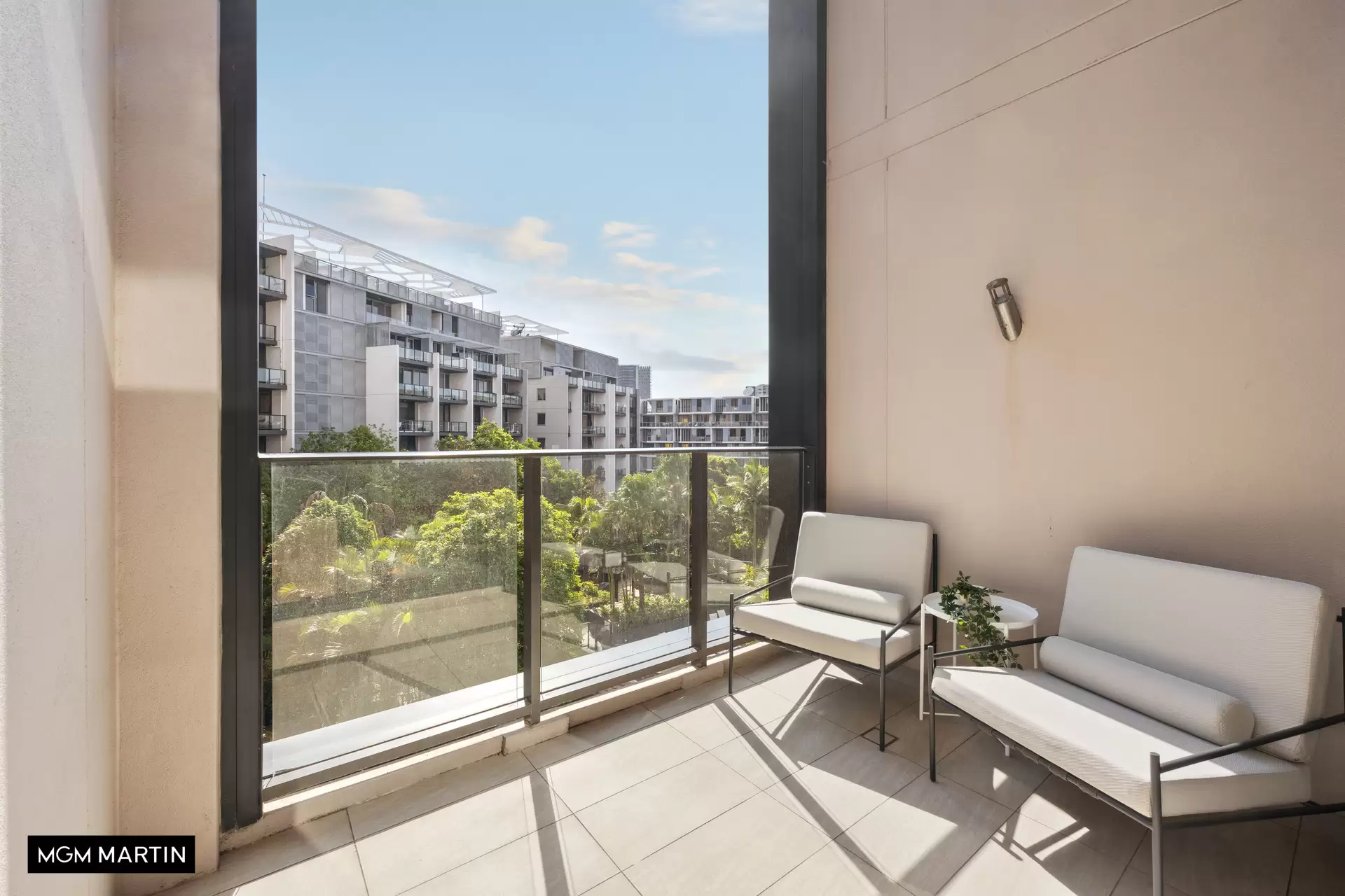 1417/8 Kingsborough Way, Zetland Sold by MGM Martin - image 1