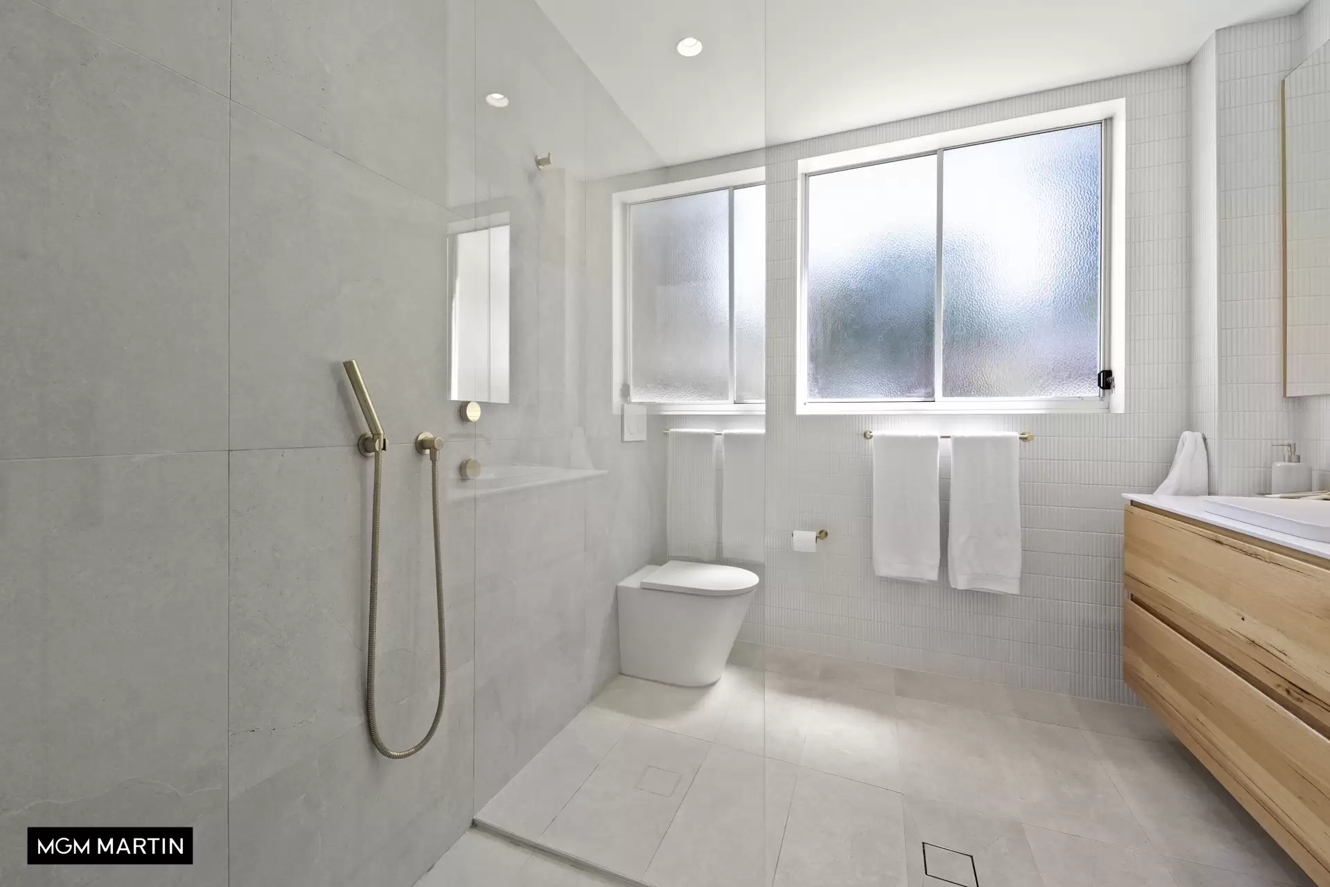 4/18-20 Ocean Street, Clovelly Sold by MGM Martin - image 1