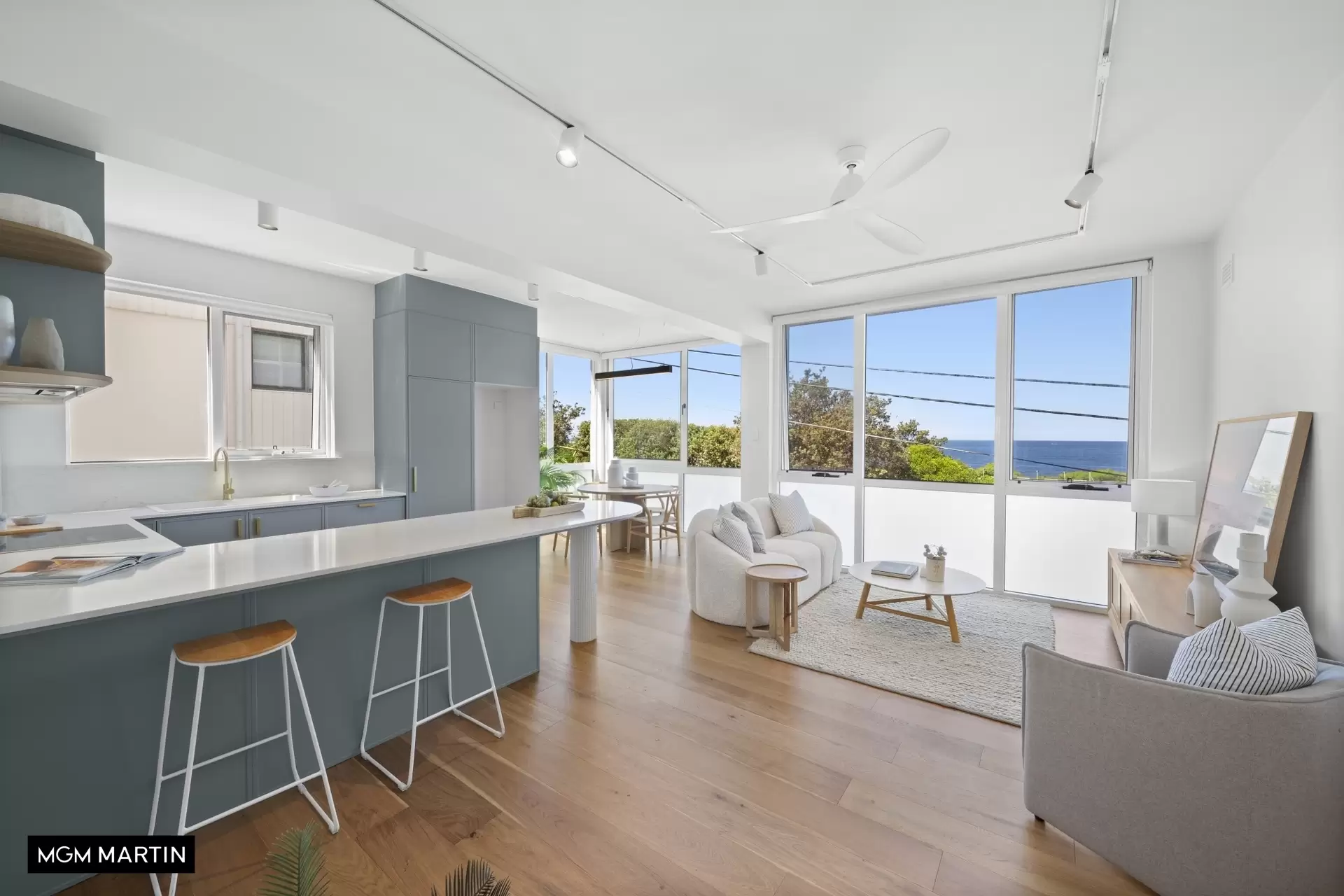 4/18-20 Ocean Street, Clovelly Sold by MGM Martin - image 1