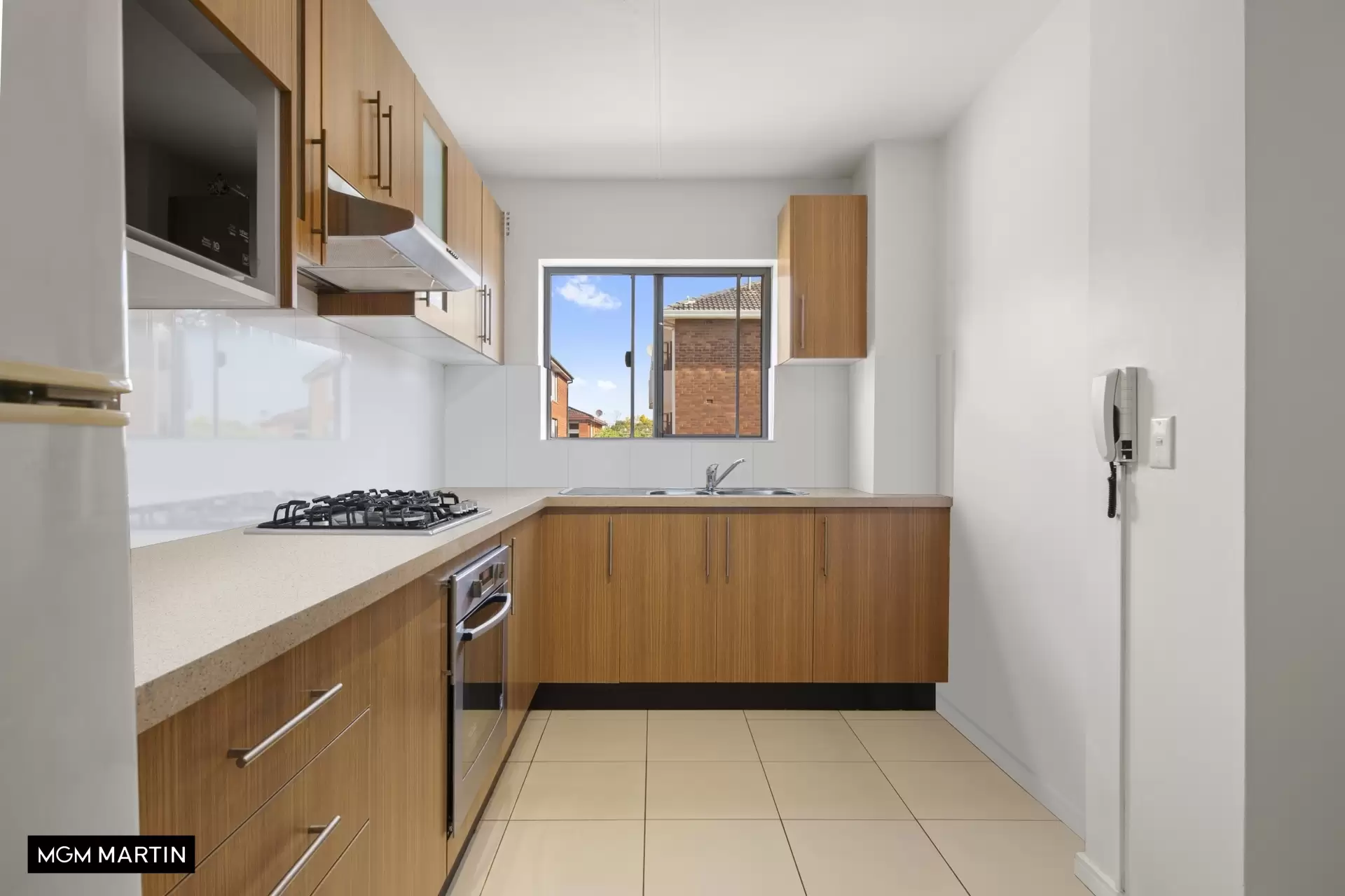 7/4 Barber Avenue, Eastlakes Sold by MGM Martin - image 1