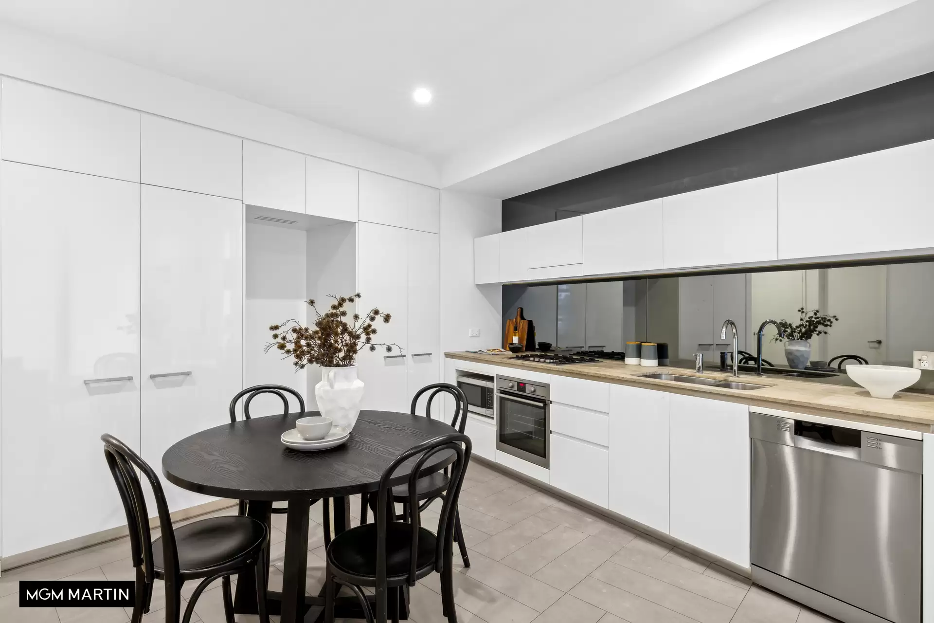 410/23 Archibald Avenue, Waterloo Sold by MGM Martin - image 1