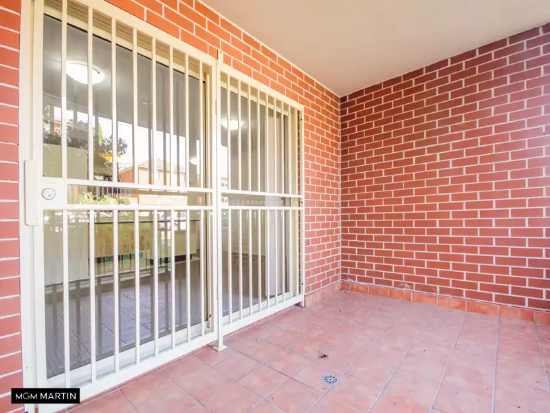 1/74-80 Willis Street, Kingsford Leased by MGM Martin - image 1