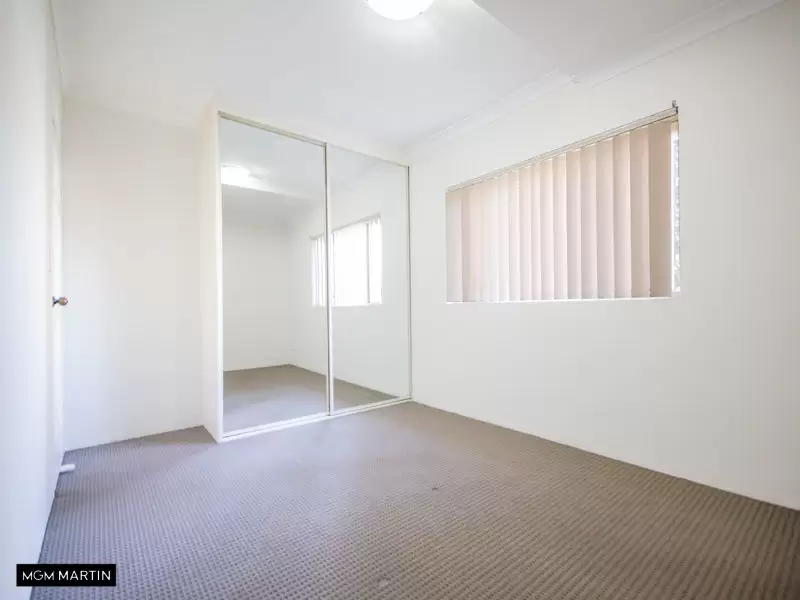 1/74-80 Willis Street, Kingsford Leased by MGM Martin - image 1