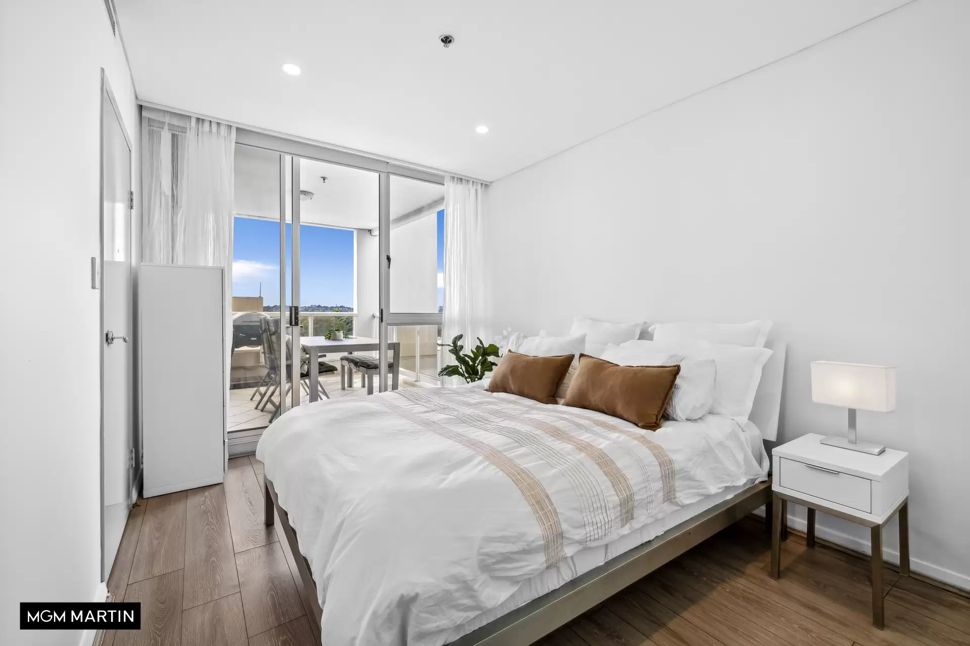 356/8 Lachlan Street, Waterloo Sold by MGM Martin - image 1