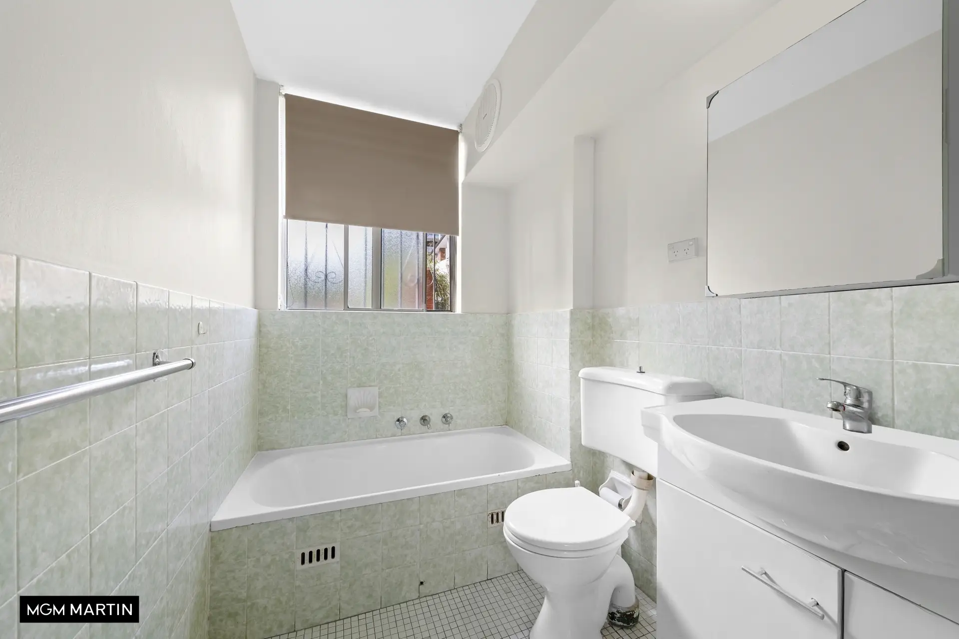 4/22 Evans Avenue, Eastlakes Sold by MGM Martin - image 1
